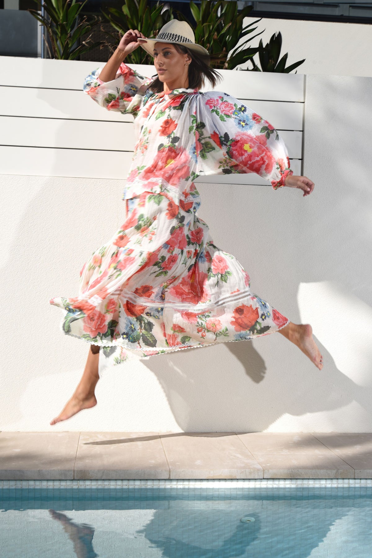 TRELISE COOPER FLOAT OF CONFIDENCE FLORAL BLOUSE