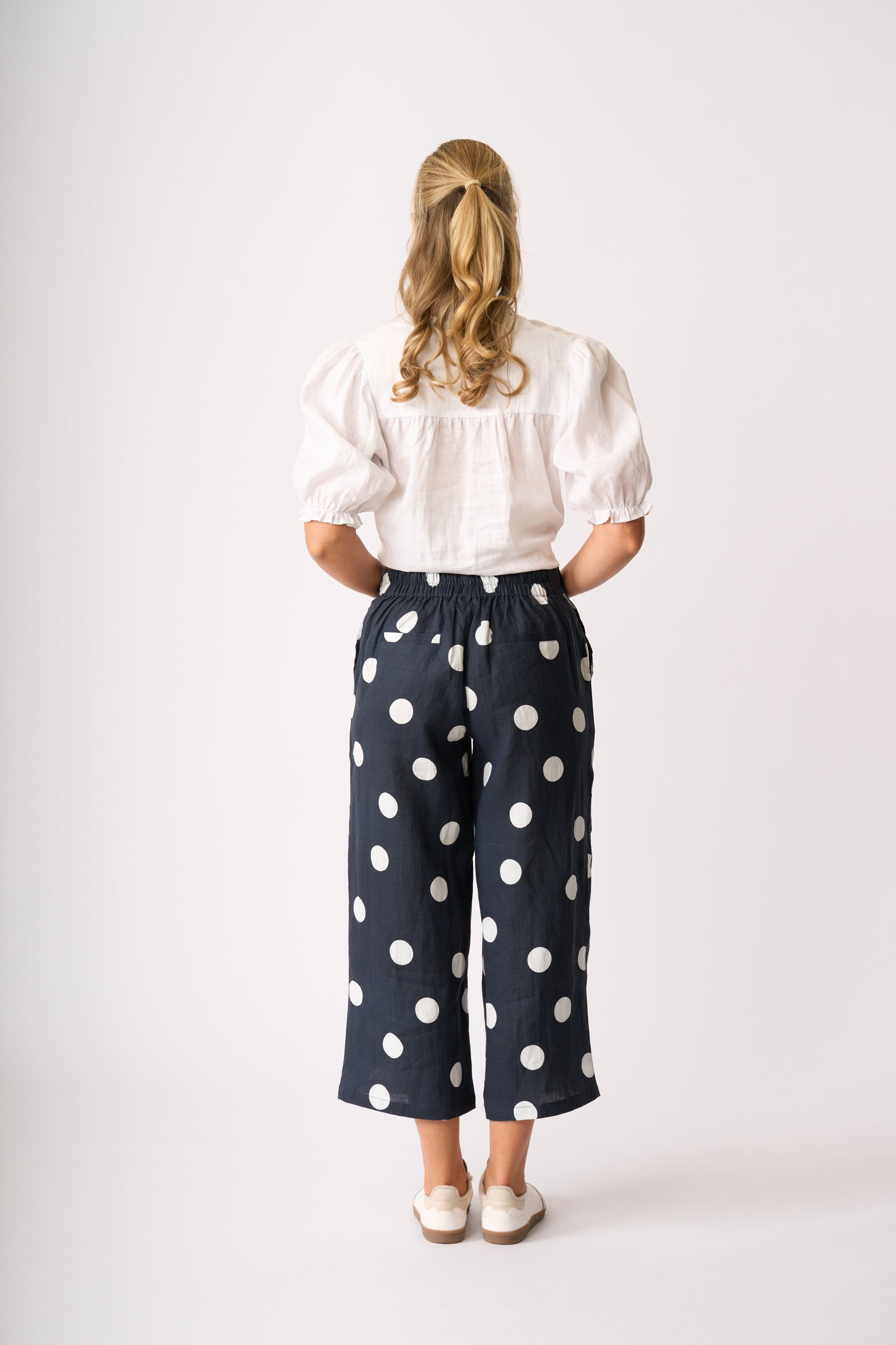 LONGBEACH FOIL WIDE LEG CROPPED TROUSERS NAVY LINEN SPOT PANT
