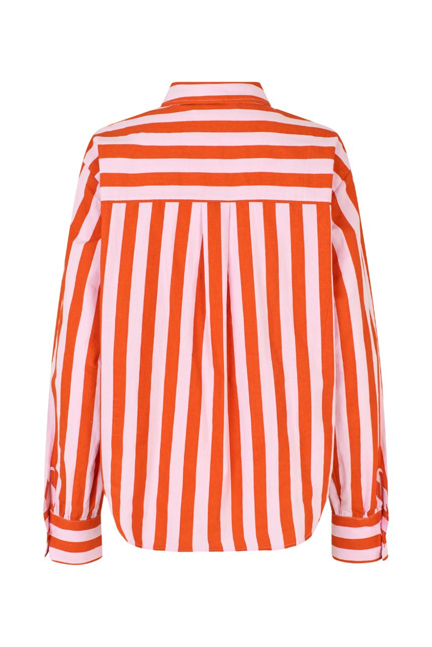 BLEEKER SHIRT Red and white striped shirt on a white background