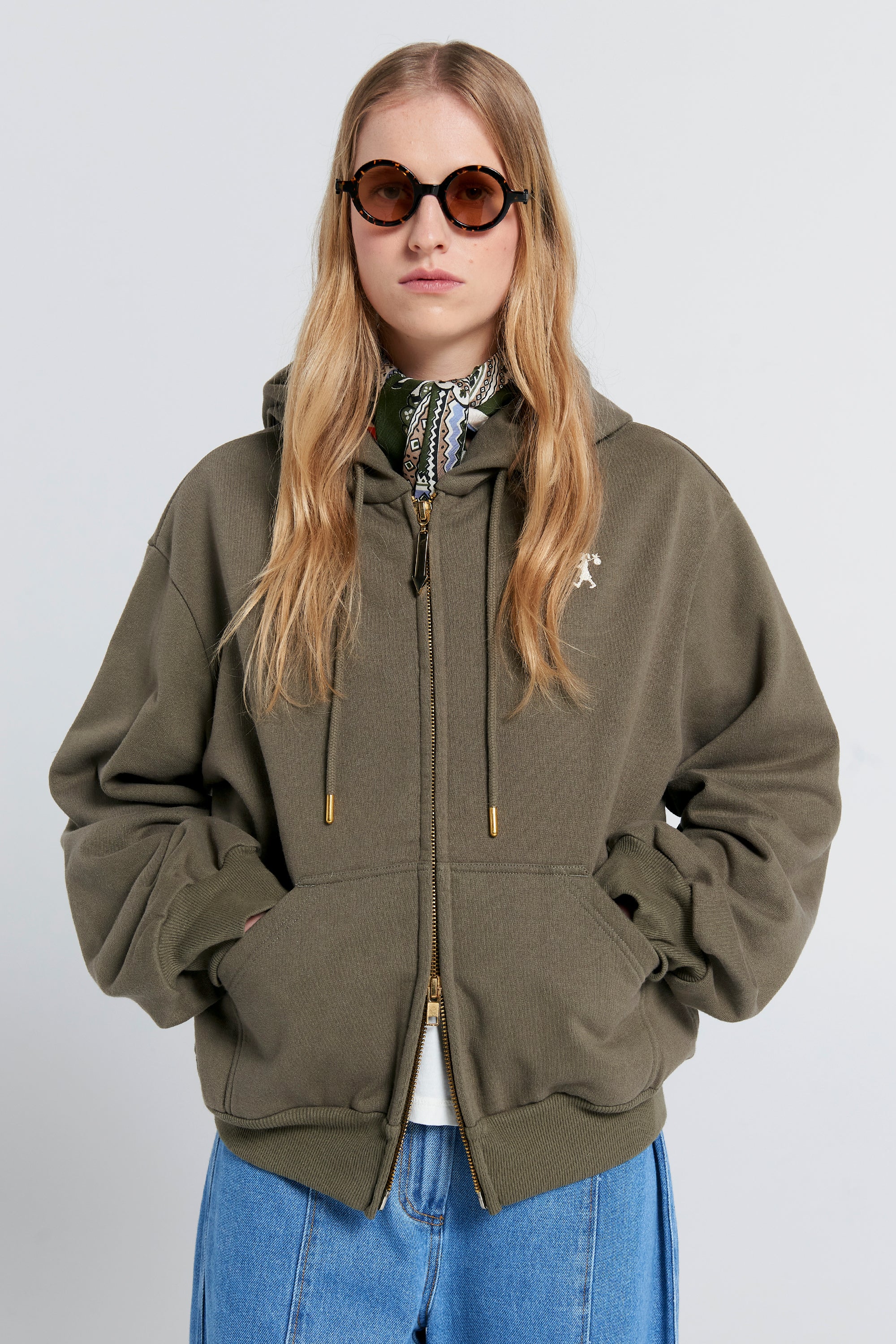 RUNAWAY GIRL CROPPED OVERSIZE HOODIE