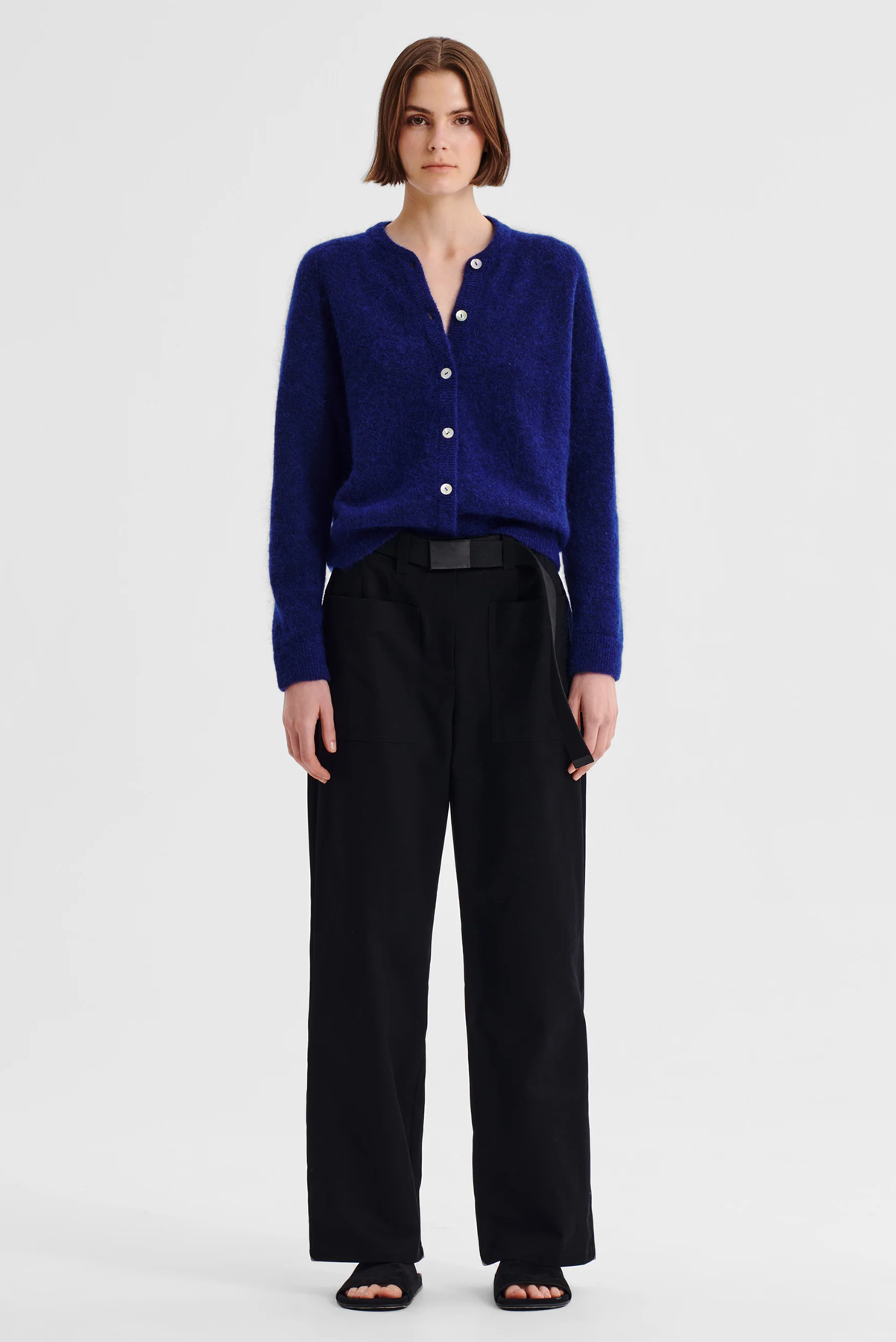 ALBI KNIT CARDIGAN