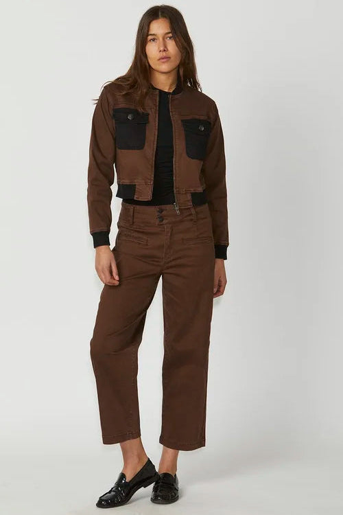NEW LONDON JEANS CHRISTOW JEAN COTTON STRETCH JEAN WITH DOUBLE BUTTON WAIST AND A CROPPED STRAIGHT LEG