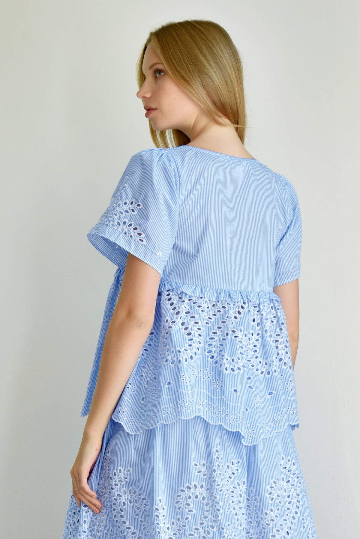 CREME OF THE CROP TOP