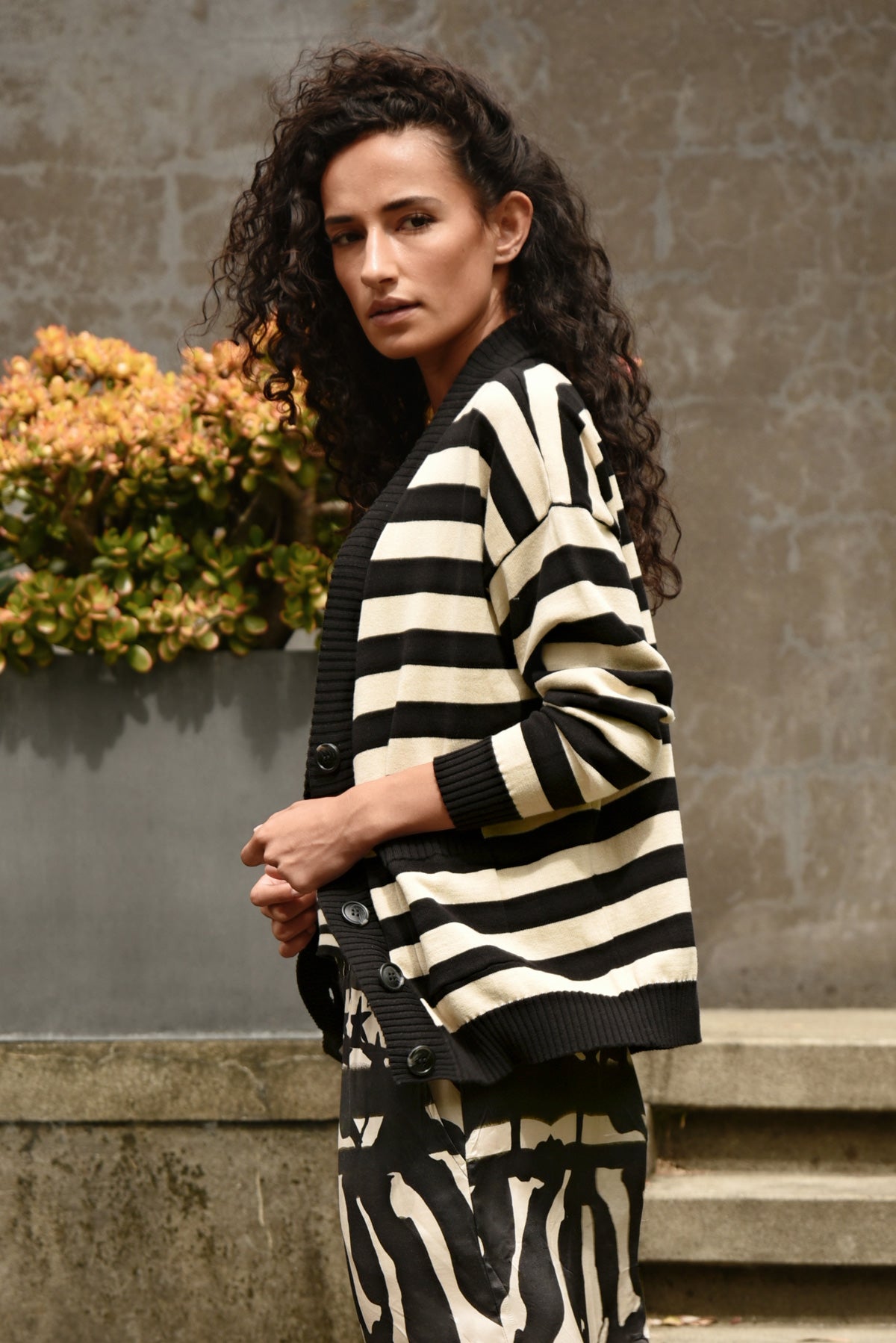 I DONT STRIPE CARDIGAN