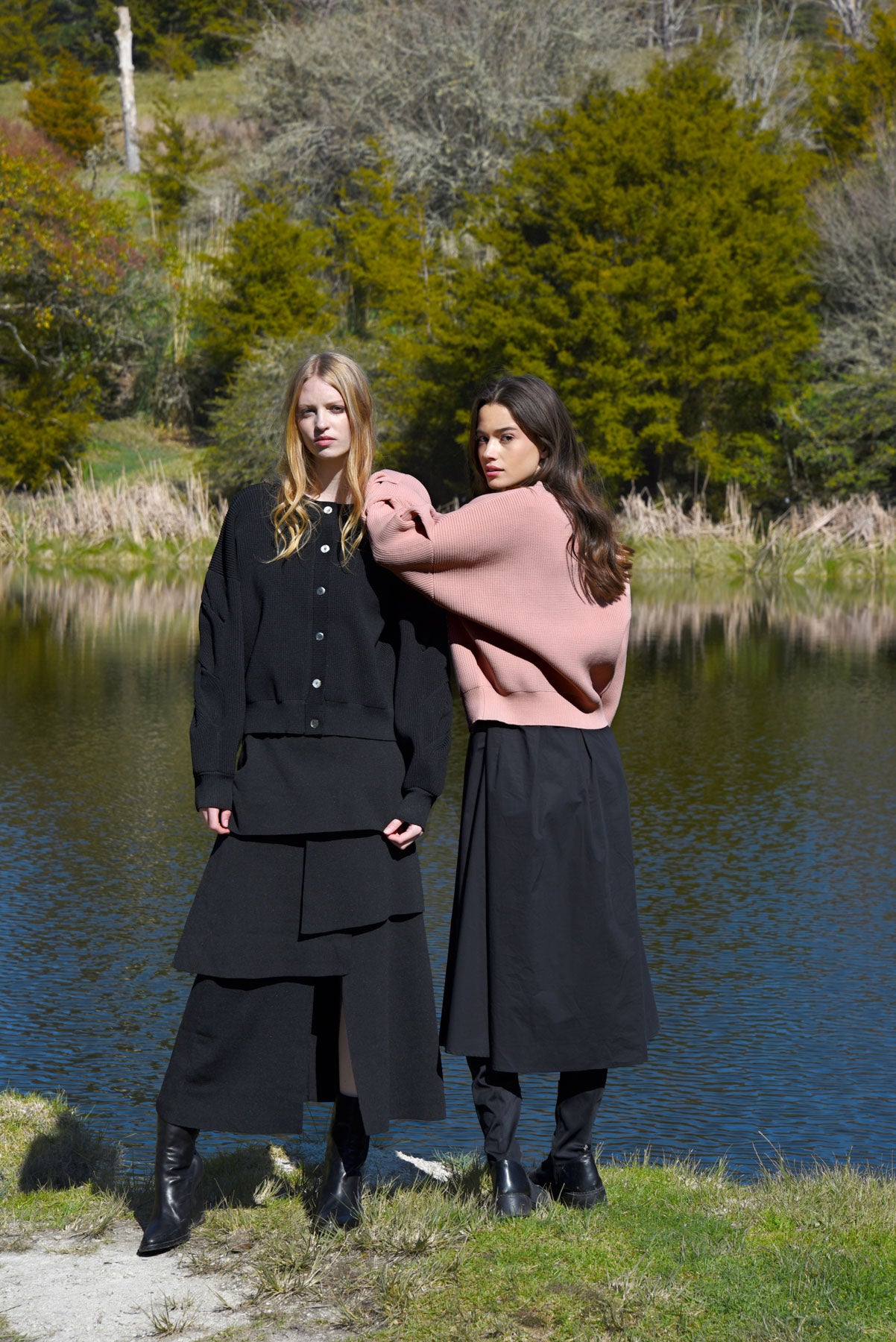 TWIST AND SHOUT CARDIGAN