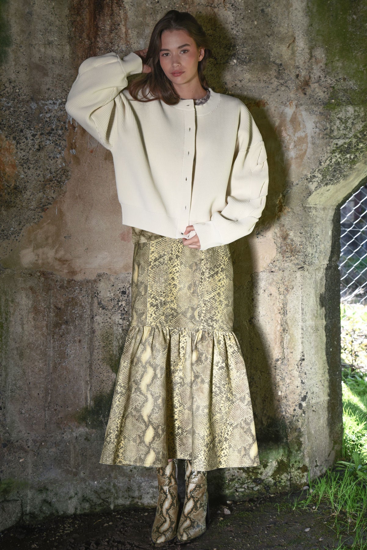 TWIST AND SHOUT CARDIGAN