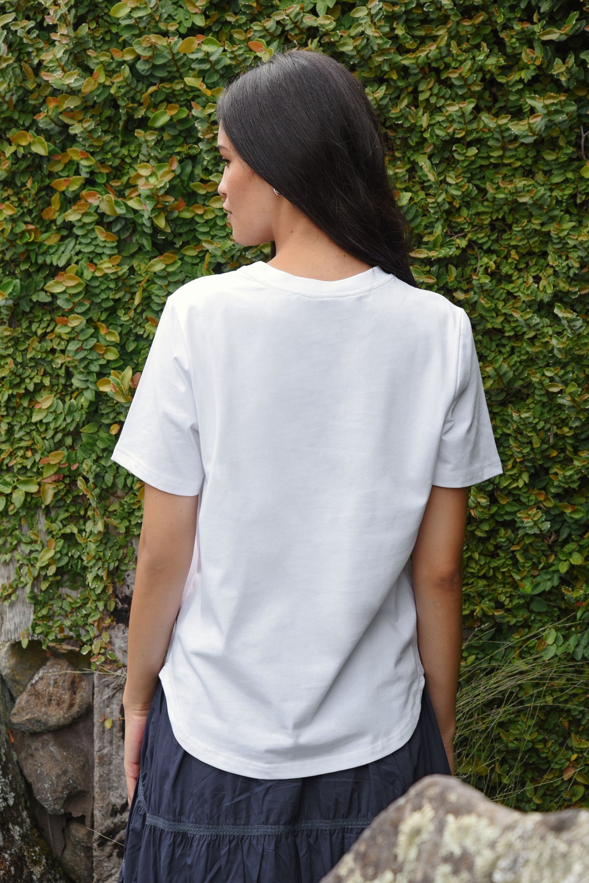 COOP BLOOM SERVICE TSHIRT COTTON BLACK AND CREAM OR WHITE AND NAVY FLORAL LOGO TEE