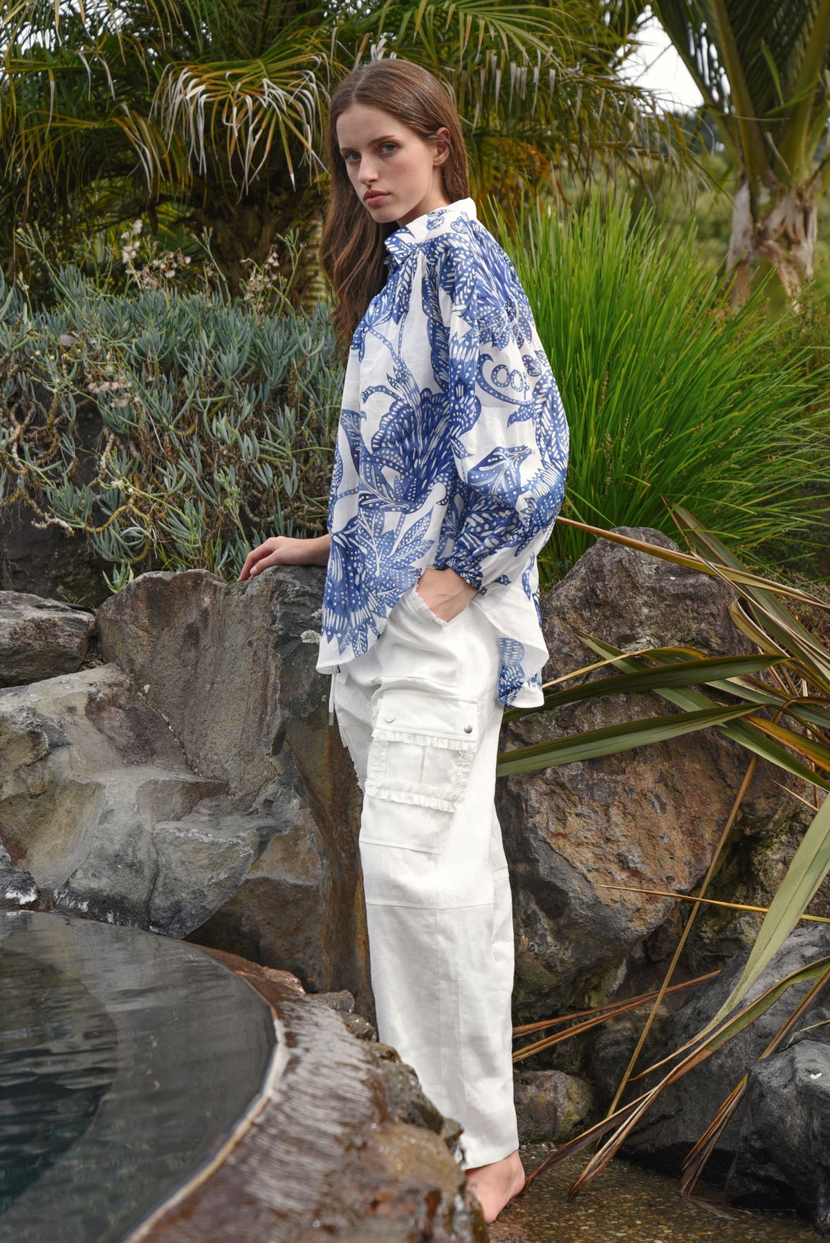 LINEN ON THE EDGE TROUSER