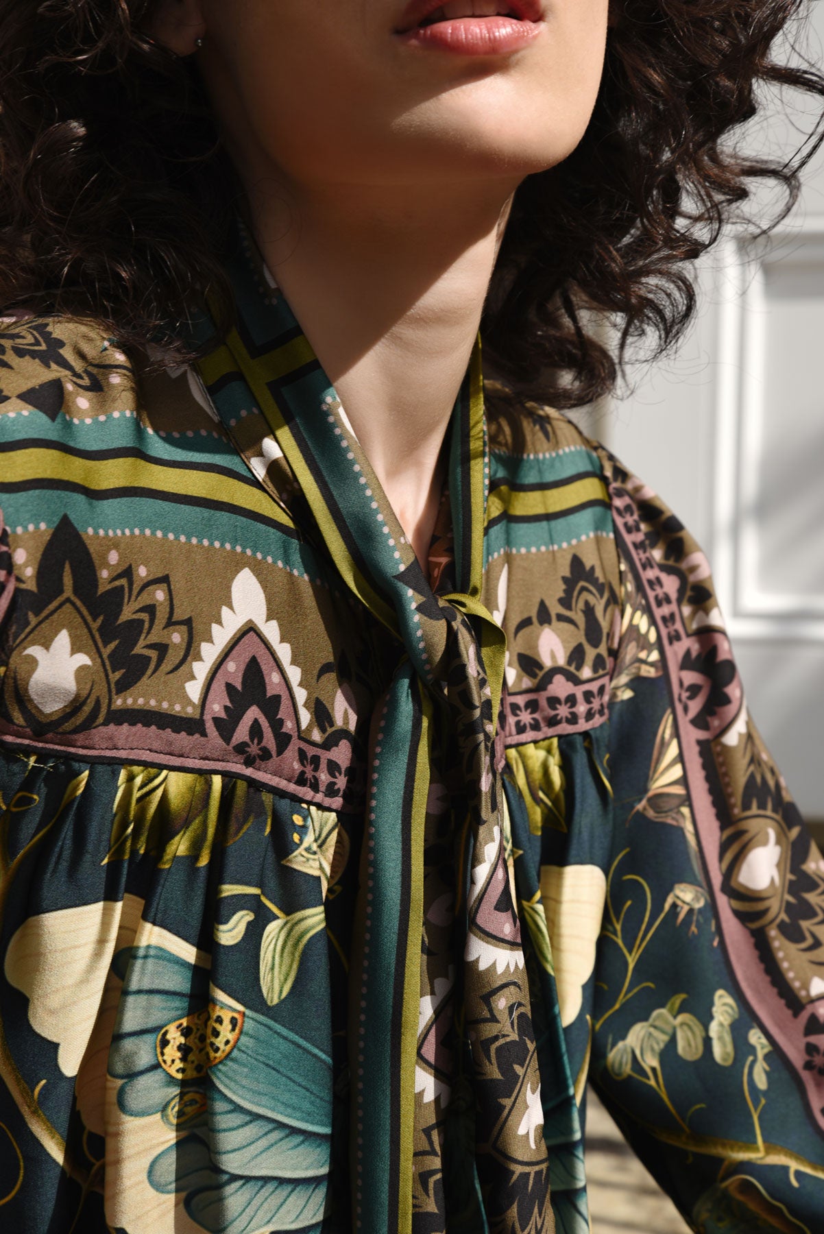 DULY KNOTTED SHIRT
