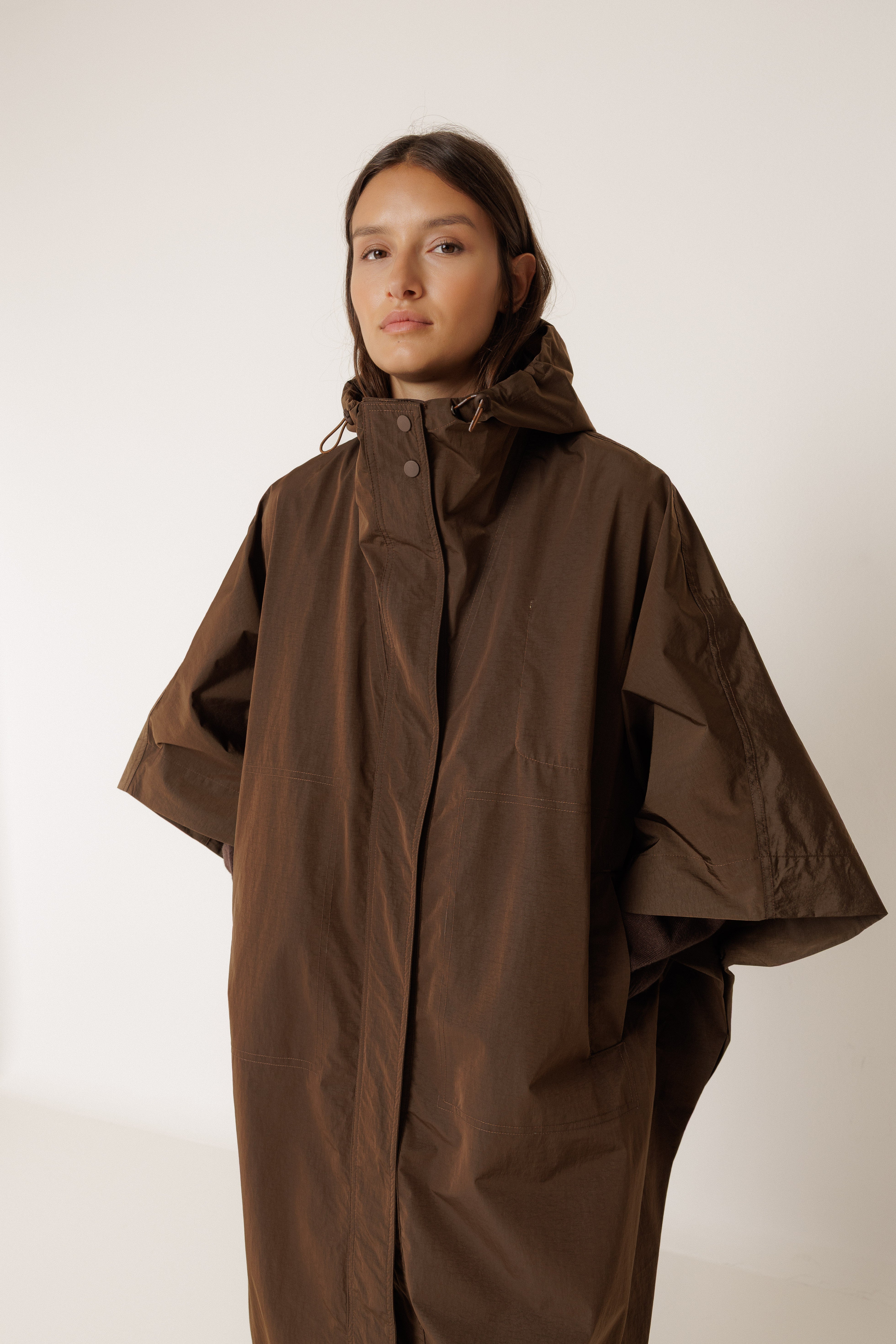INDI AND COLD WATERPROOF RAINCOAT CAPE BROWN CHOCOLATE