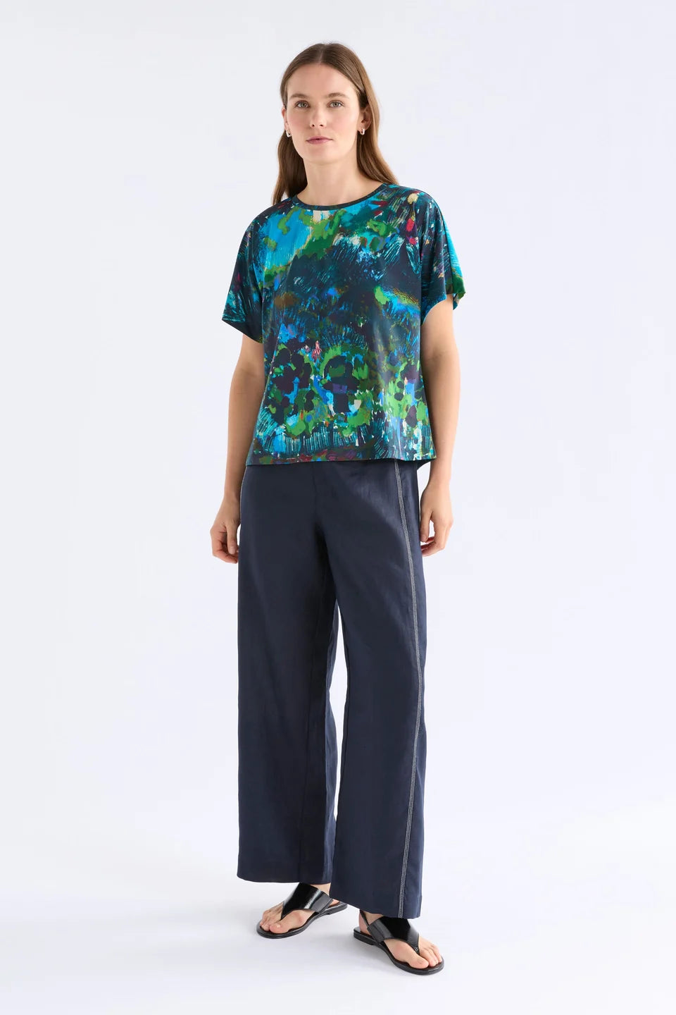 ELK HAKI SHORT SLEEVE TSHIRT ROUND NECK PRINT TEE ABSTRACT PAINTERLY BOTANICALS IN RICH COOL TONES