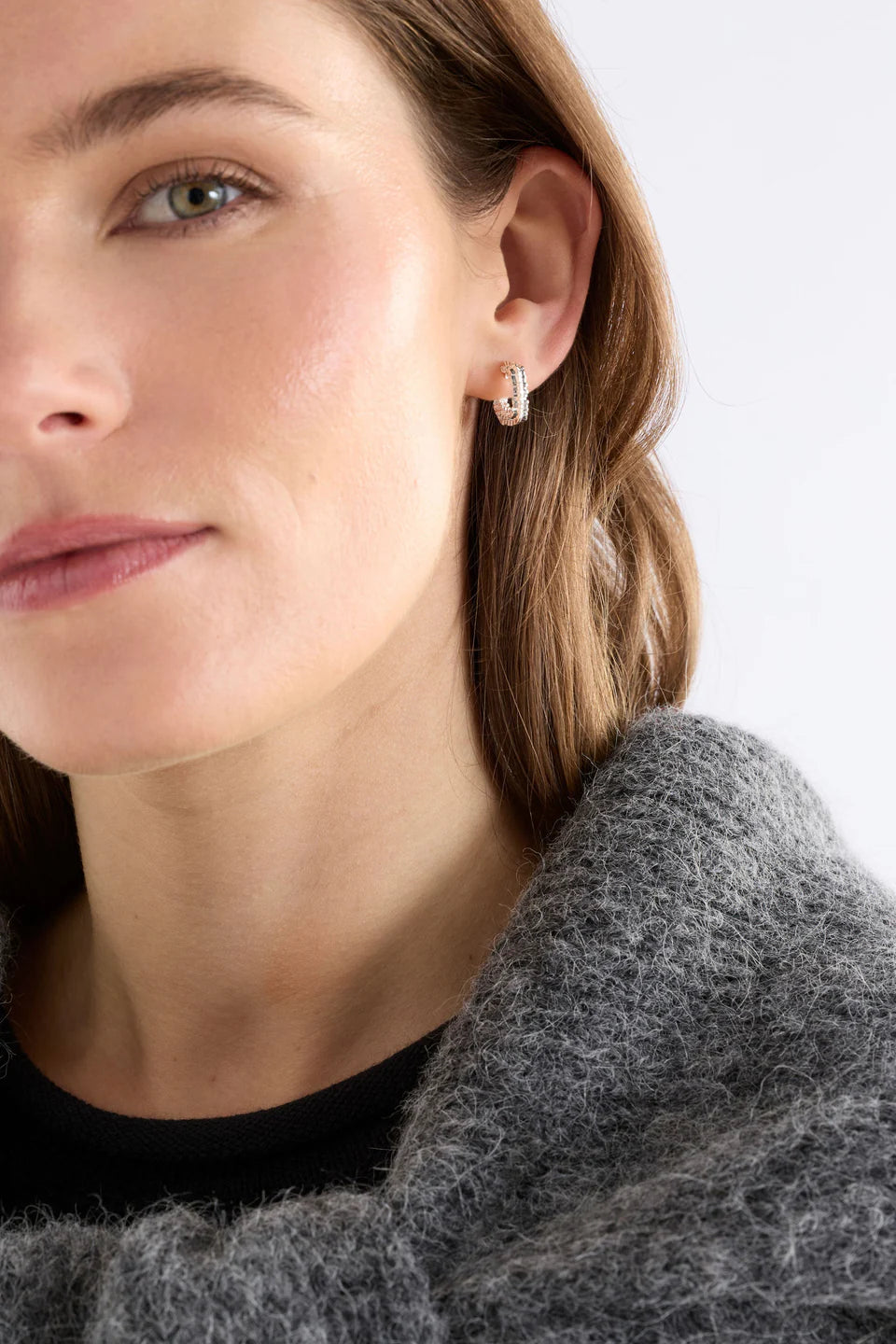 ELK HIVA MINI HOOP EARRING GOLD SLIVER TEXTURED EARRING