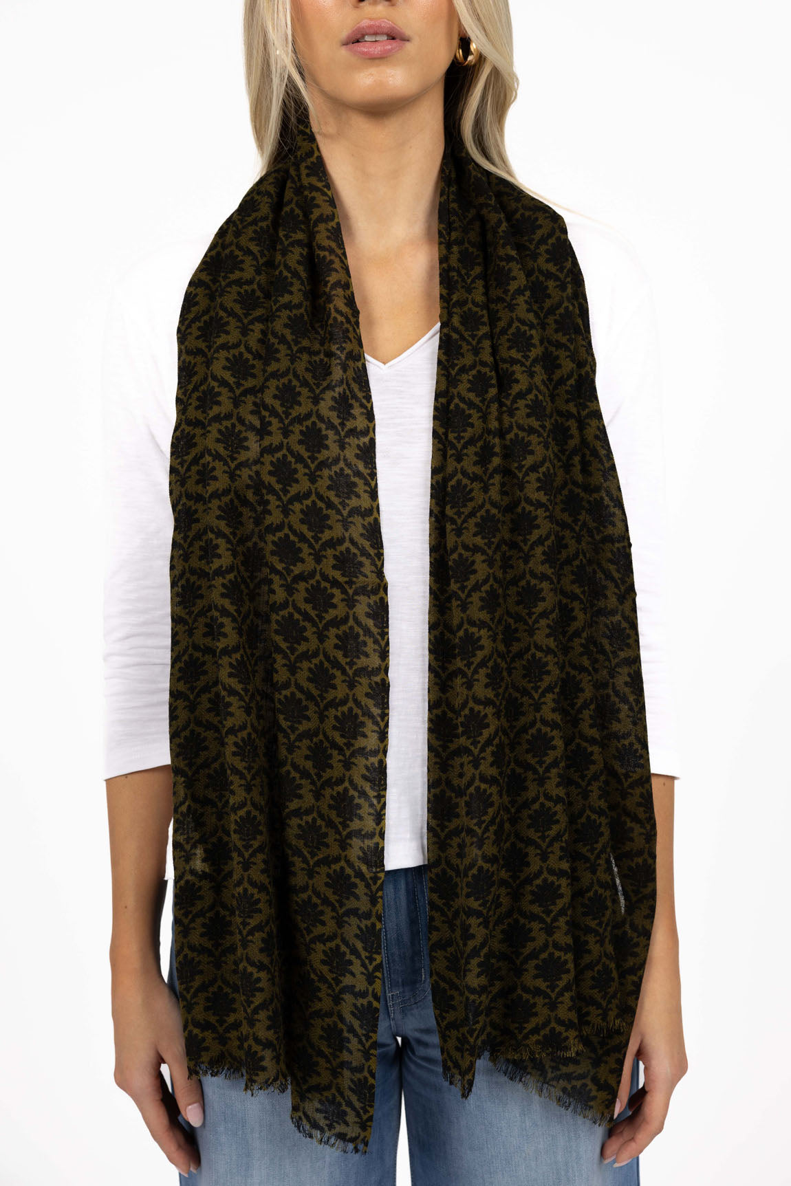 MOTIF SCARF