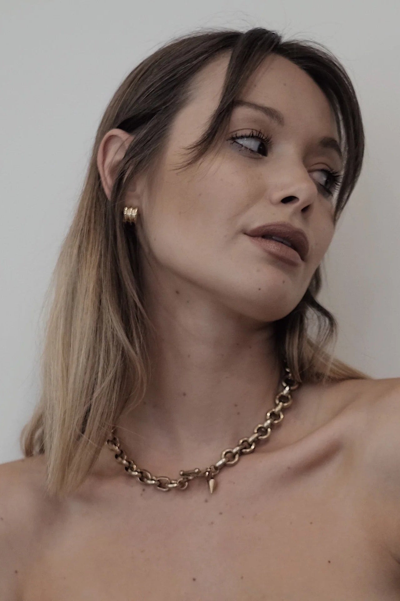 SILK AND STEEL HEIRLOOM NECKLACE GOLD NECKLACE CHUNKY CHAIN LINK CHAIN CHAIN NECKLACE TOGGLE CLASP T BAR CLASP STATEMENT NECKLACE LAYERING NECKLACE CHARM NECKLACE GOLD JEWELLERY GOLD CHAIN HEART CHARM SPIKE CHARM DISC CHARM CHUNKY JEWELLERY BOLD JEWELLERY MODERN JEWELLERY CONTEMPORARY STYLE EVERYDAY JEWELLERY LUXE STYLE MINIMAL STYLE TREND JEWELLERY WOMENS JEWELLERY LAYERING PIECE GIFT IDEA STAINLESS STEEL POLISHED FINISH PREMIUM JEWELLERY FASHION JEWELLERY GOLD ACCESSORIES