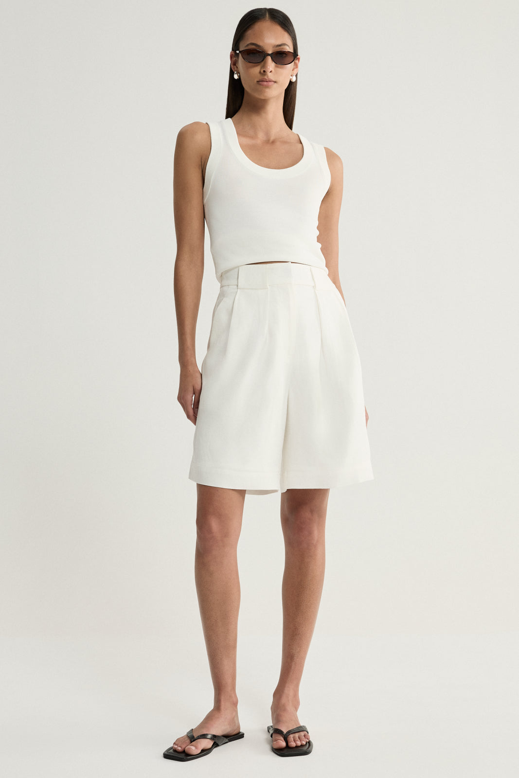 FORD SHORT WHITE