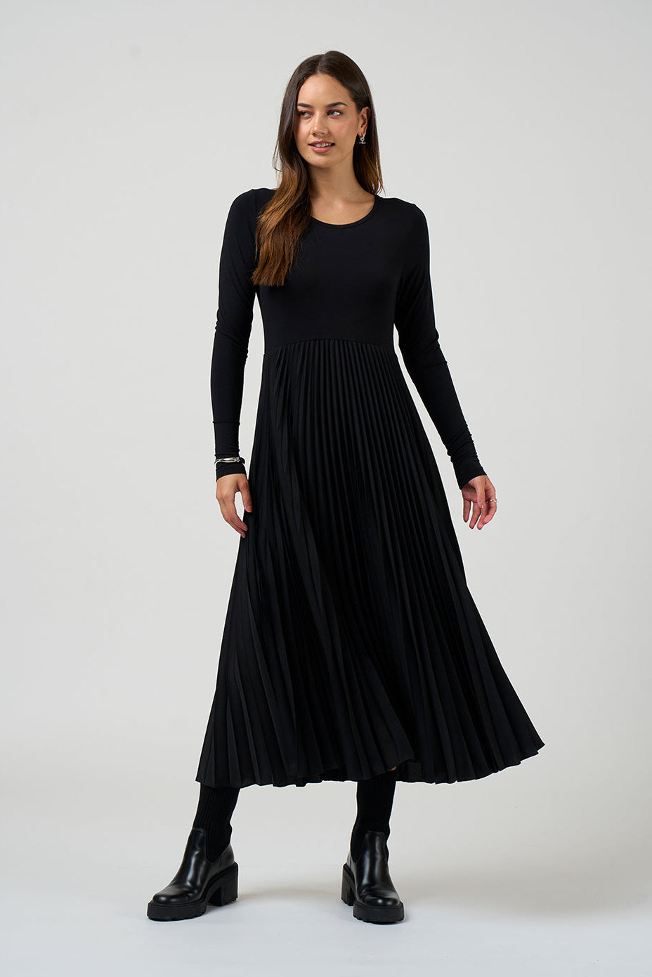 nova pleated midi dress NOVA DRESS – Wendy's Boutique