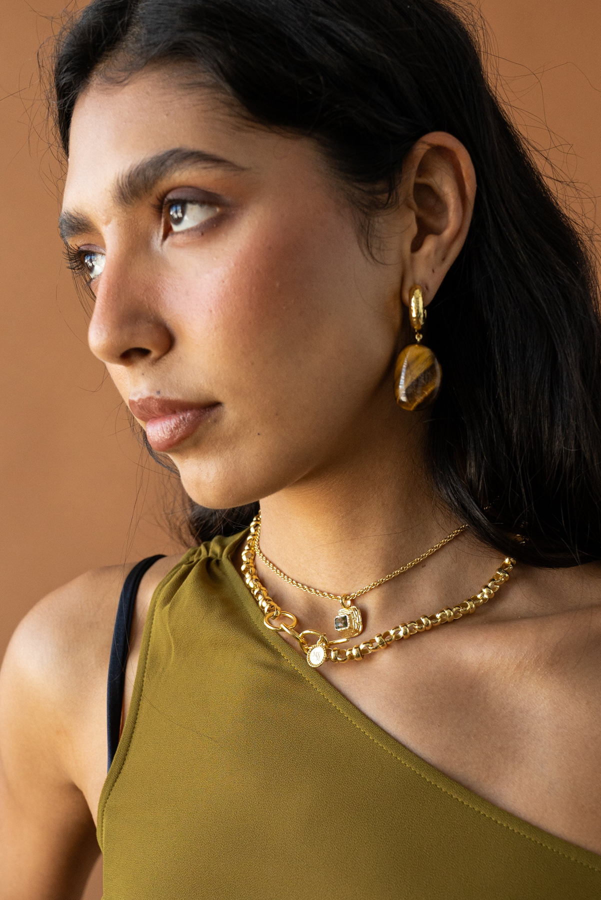 MOUNTAIN AND MOON NARA NECKLACE GOLD JEWELLERY