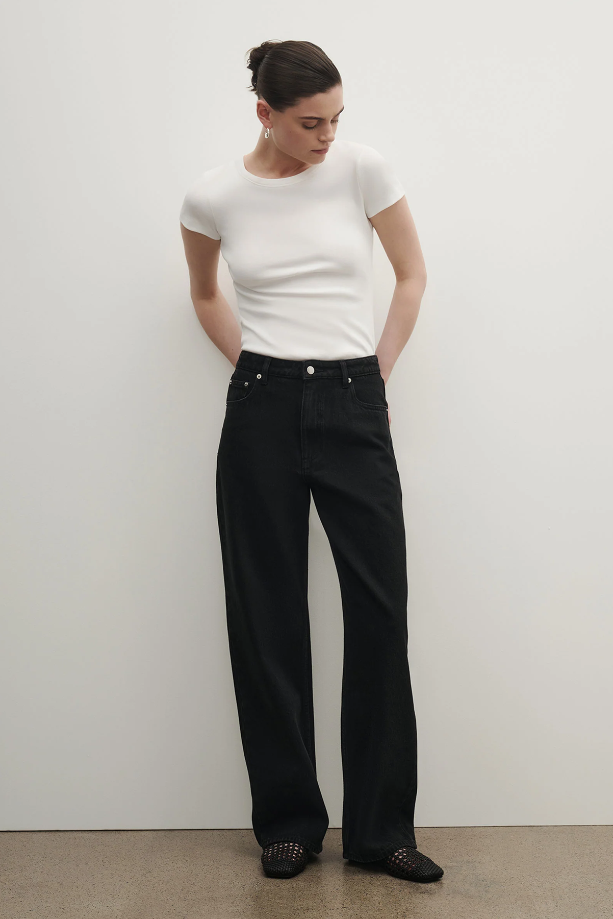 ORGANIC RELAXED LEG JEAN