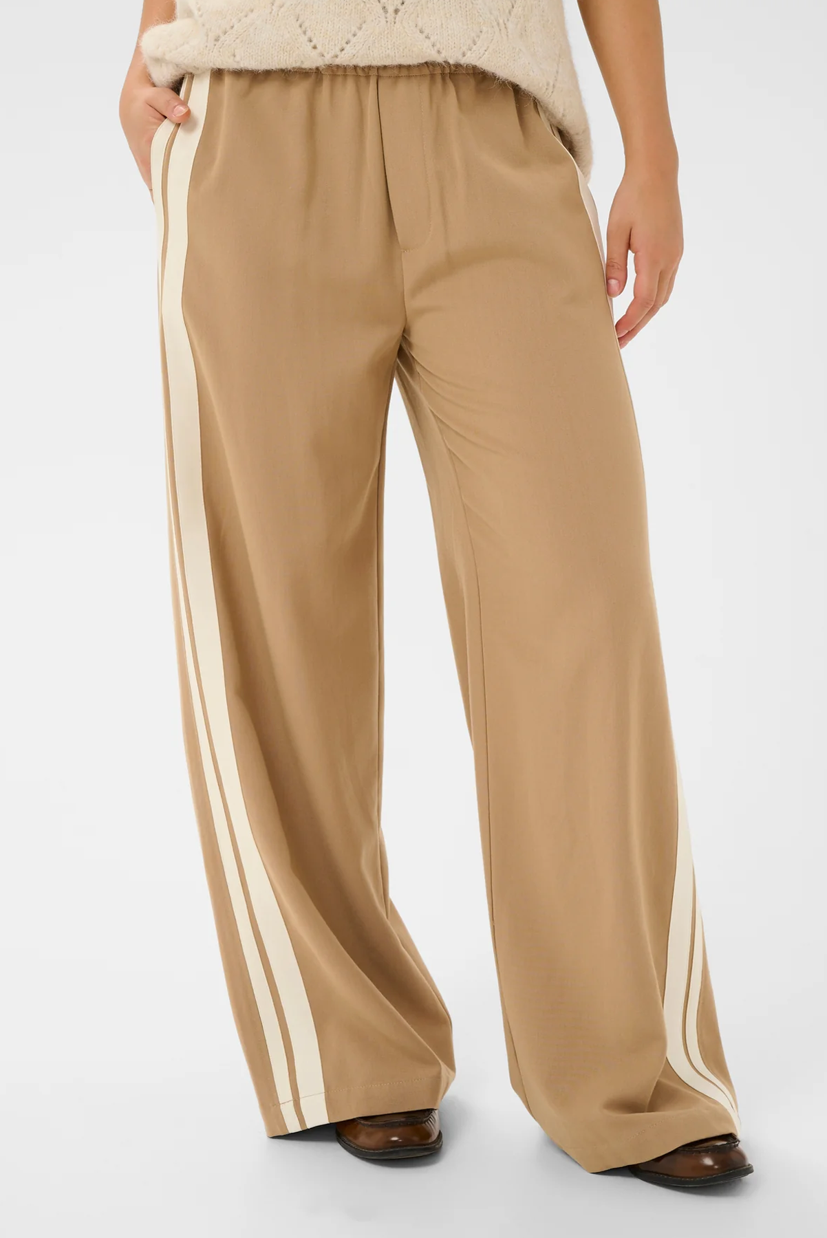 SAINT TROPEZ PASCALE PANT POLYESTER VISCOSE RED POPPY CAMEL TAN TIGERS EYE STIRPE TROUSER
