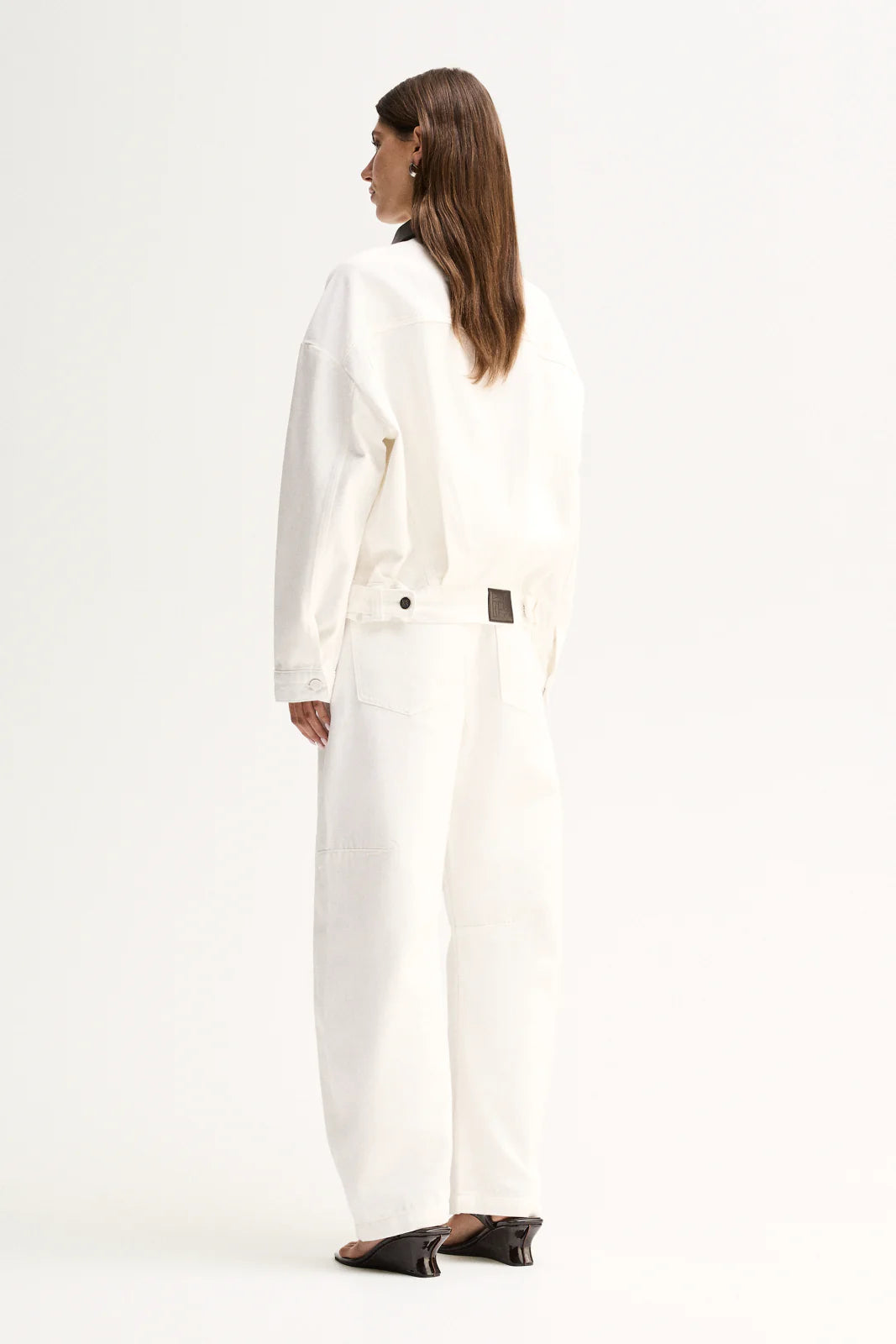 ELKA COLLECTIVE PERKINS DENIM JACKET WHITE VEGAN LEATHER ESPRESSO