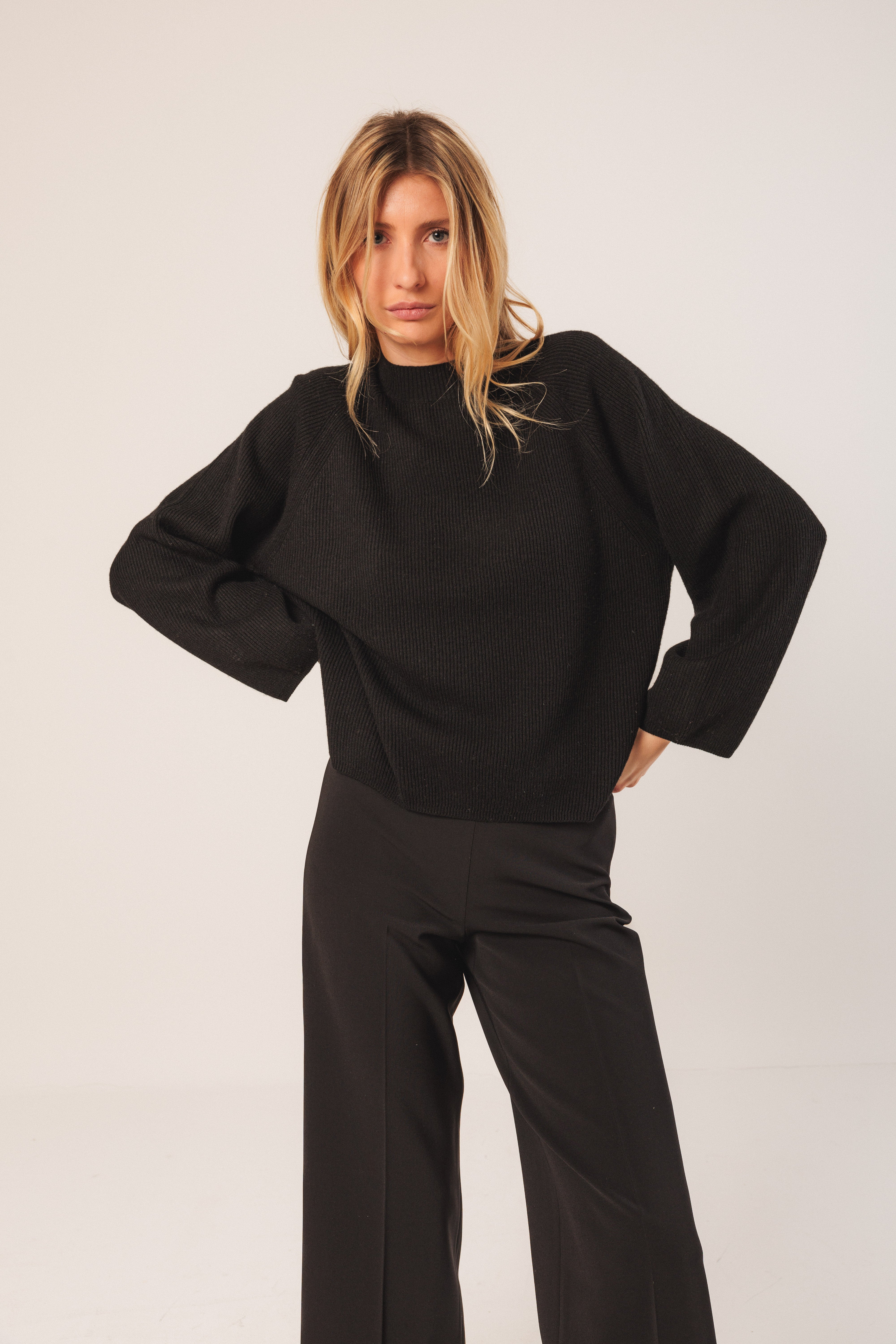 JOANY SWEATER