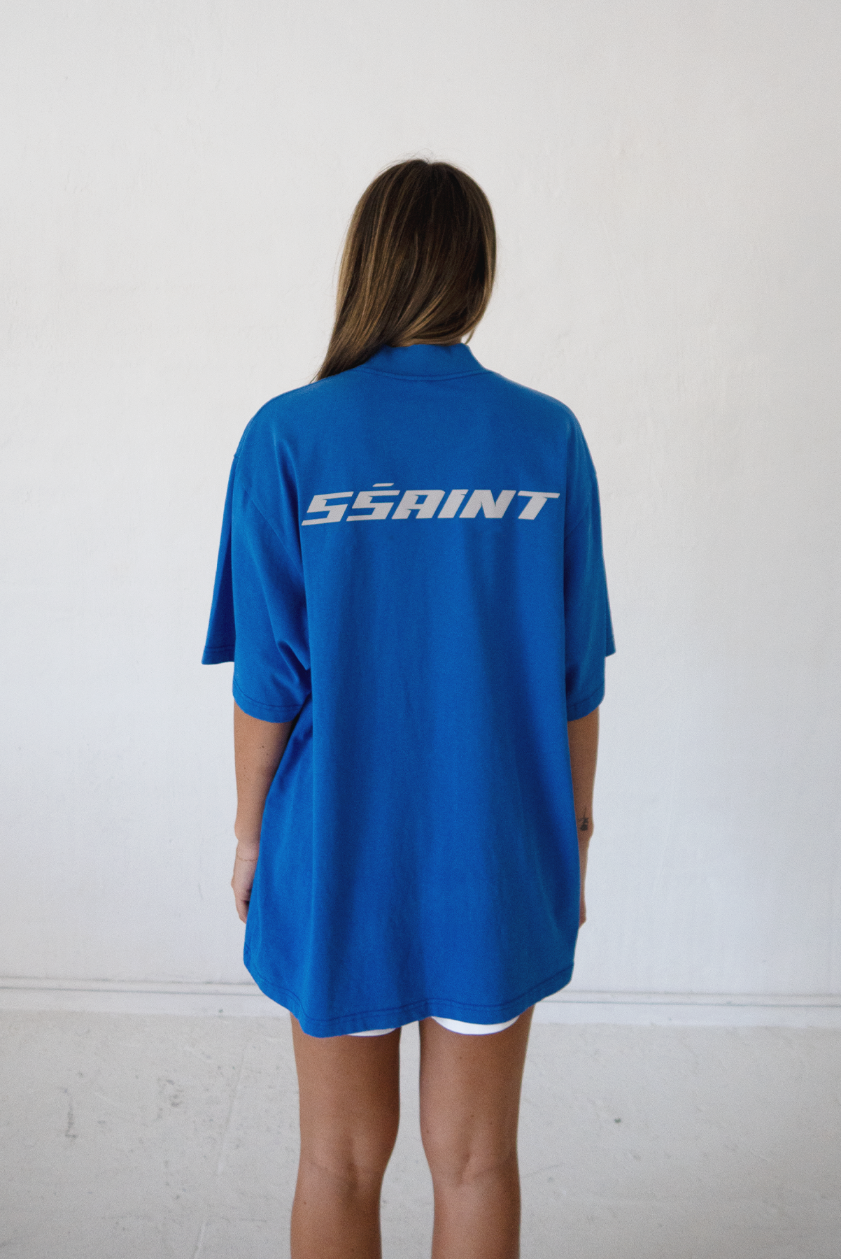 REFLECTIVE LOGO TEE