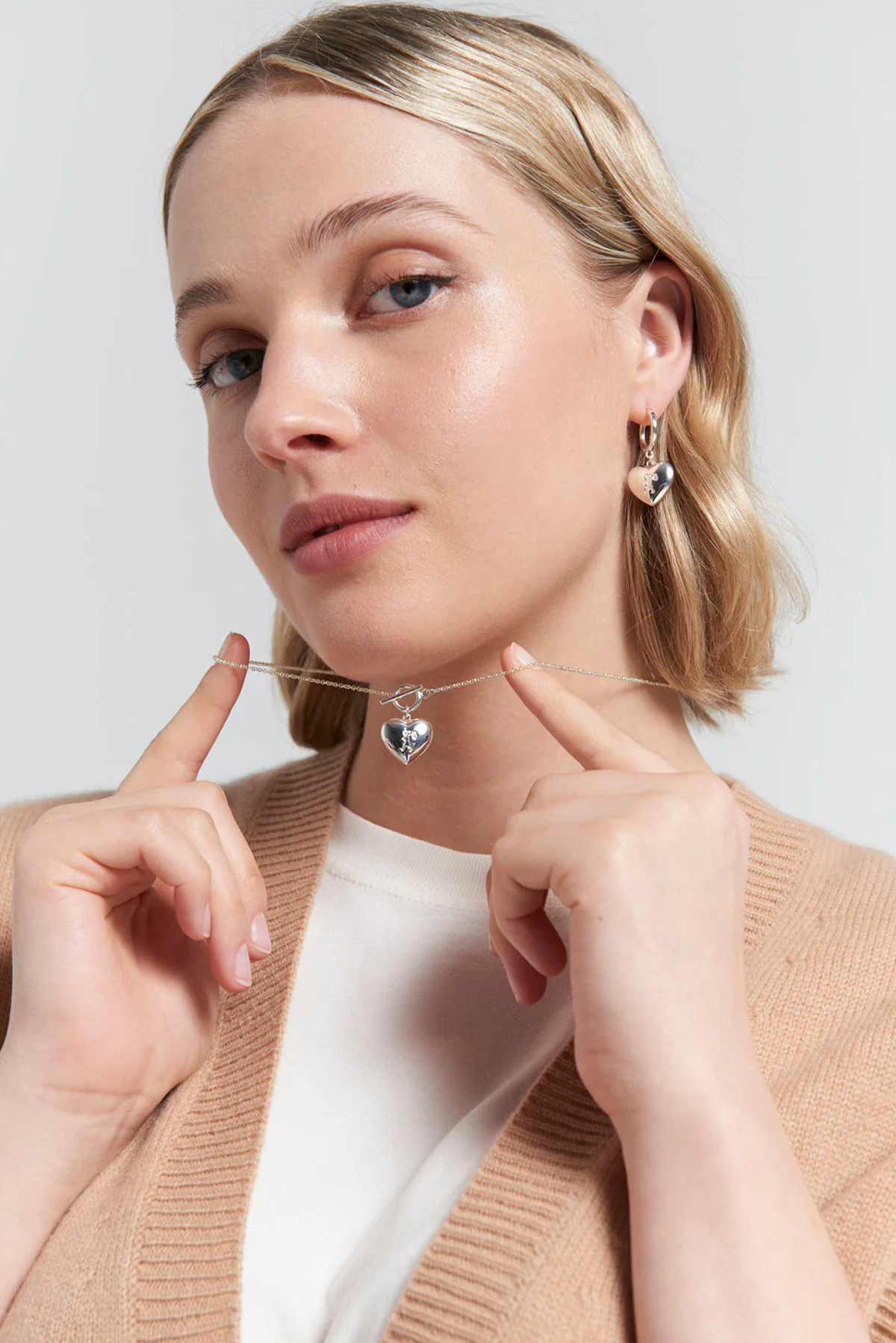 RUNAWAY HEART FOB NECKLACE