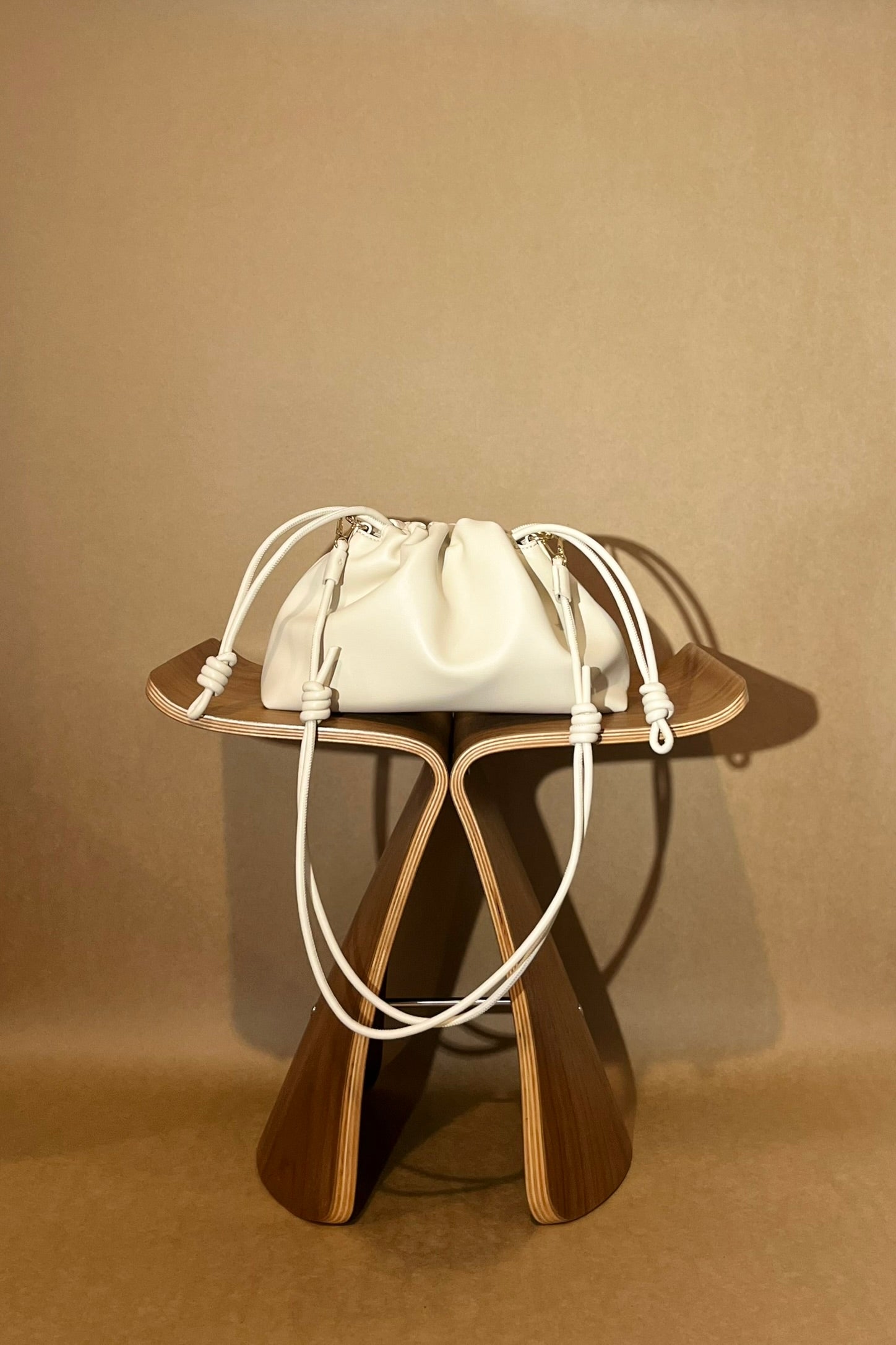 WENDYS BAGS LILLY BAGS STELLA BAG BROWN CHOCOLATE BLACK CREME CREAM SHOULDER BAG HANDBAG CINCH GATHER PLEAT BUCKET BAG