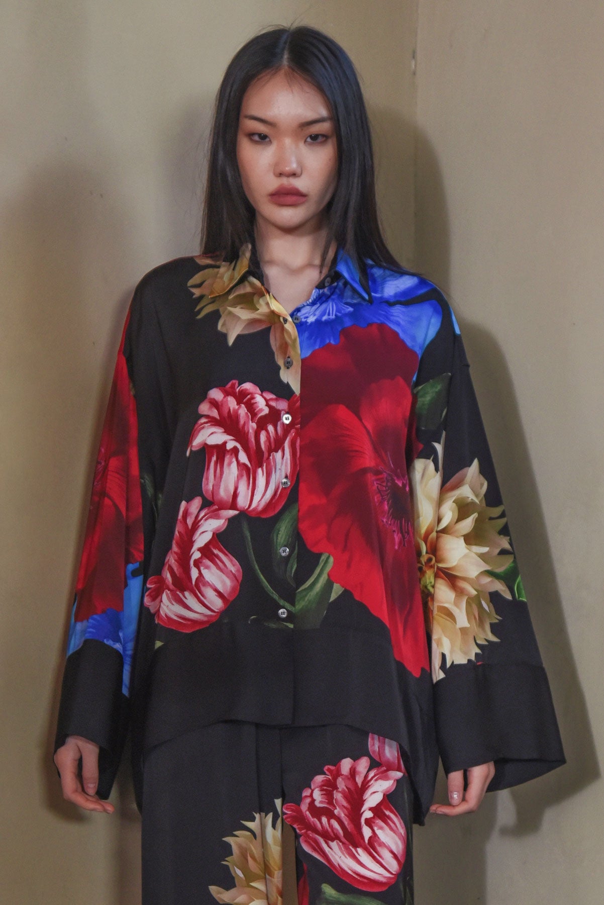 GLOSSY GODDESS BLOUSE