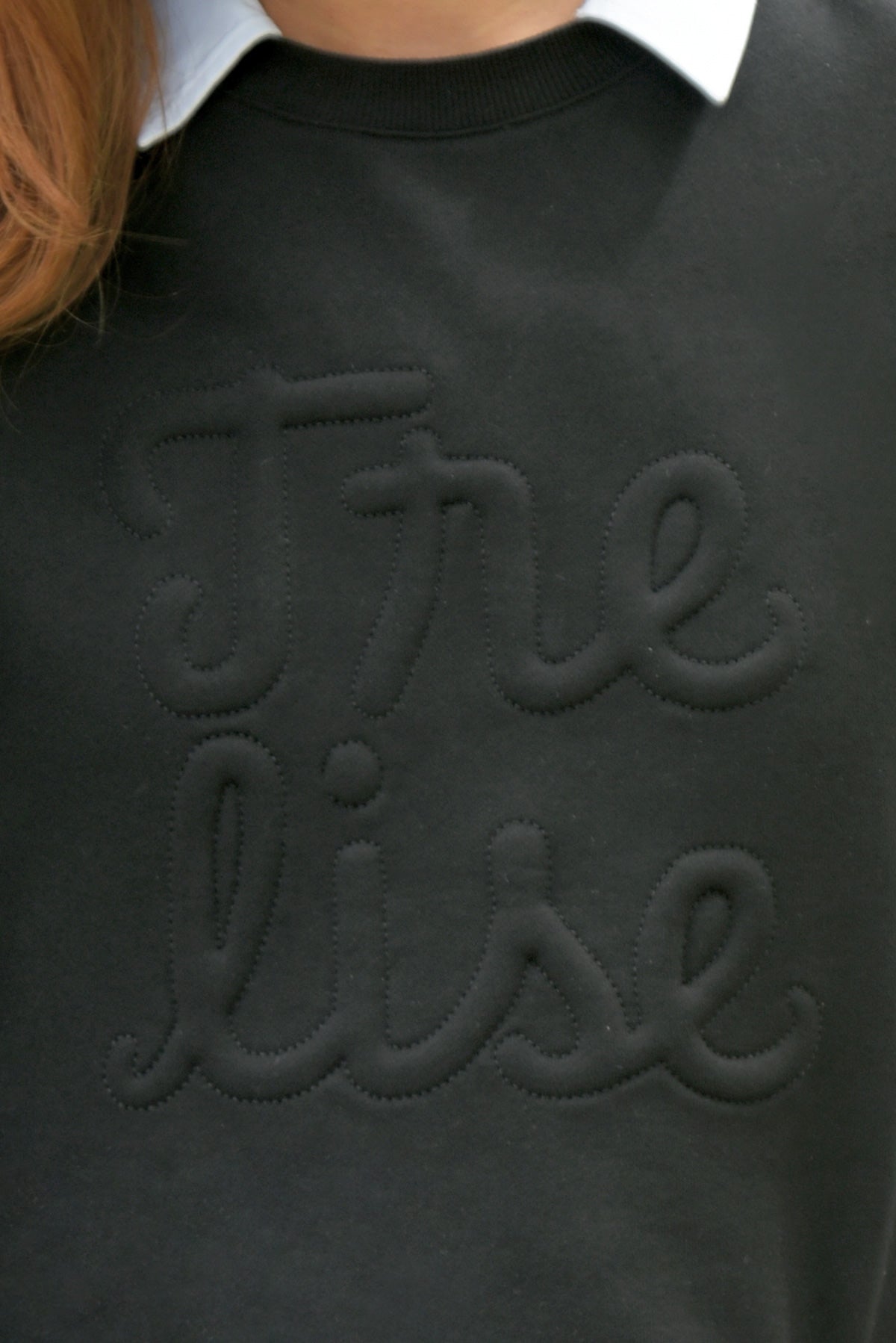 EMBOSS LADY SWEATSHIRT