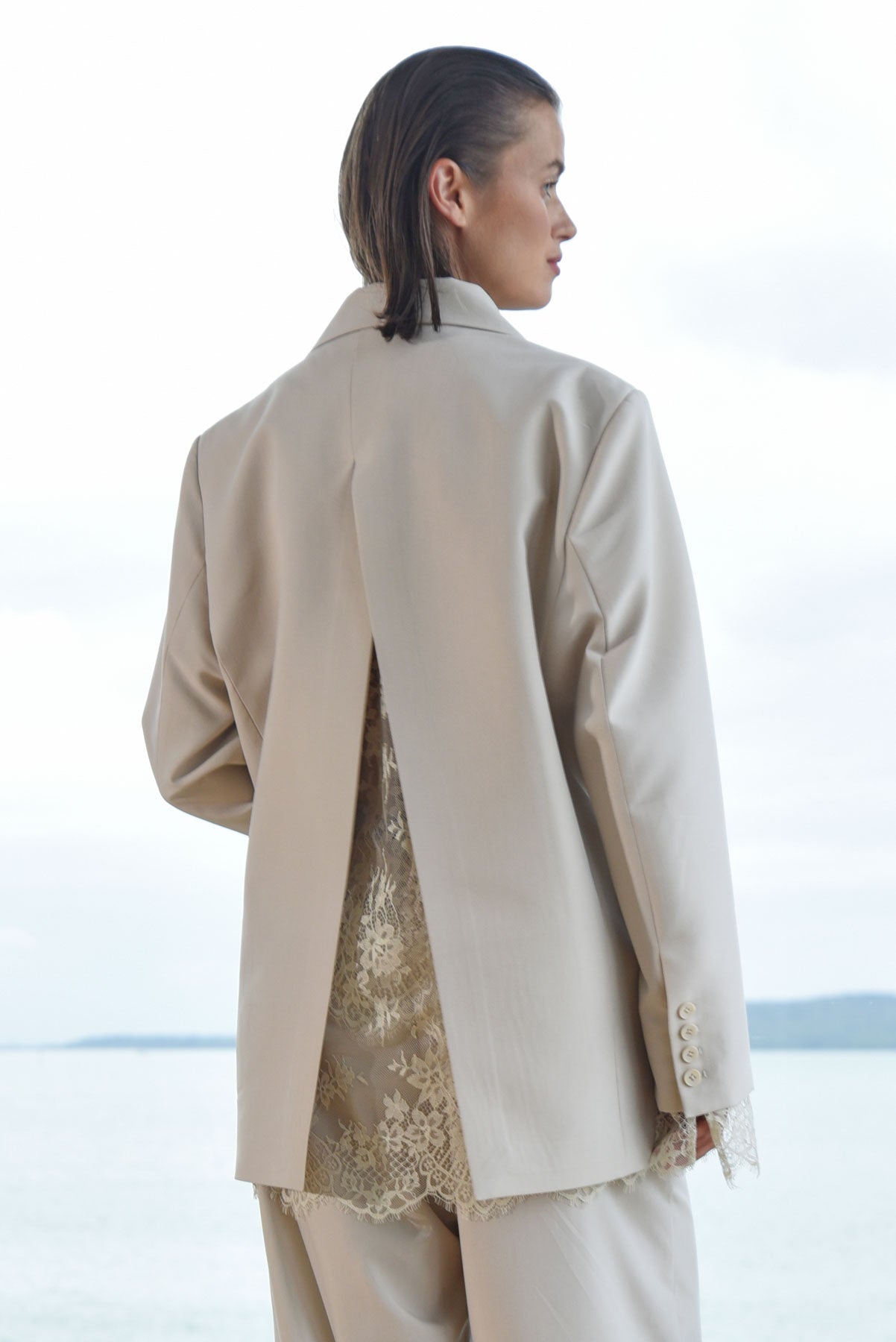 TRELISE COOPER HOT ON THE LACE JACKET POLYESTER RAYON SPANDEX OYSTER NATURAL