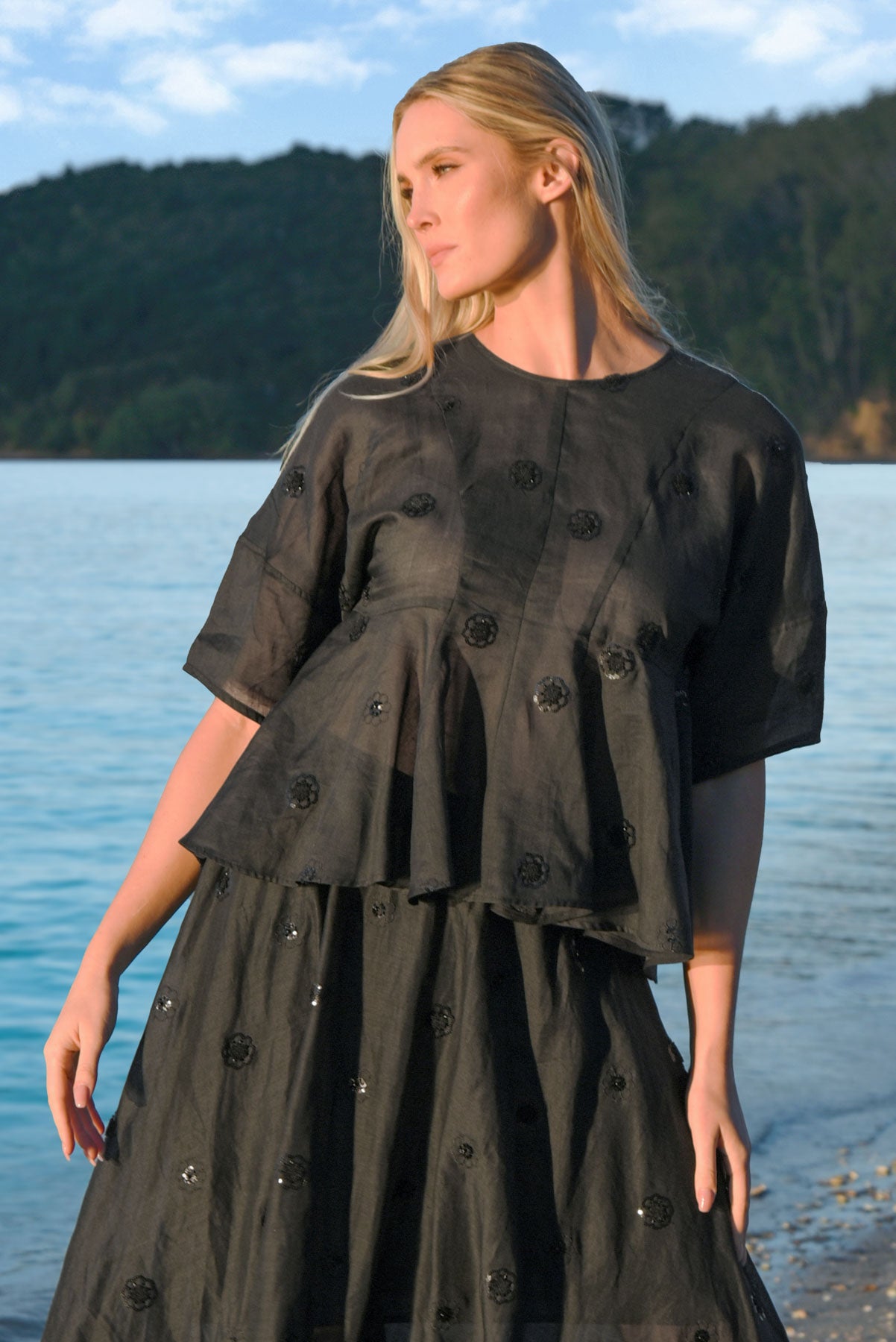 SAY A LITTLE FLARE TOP