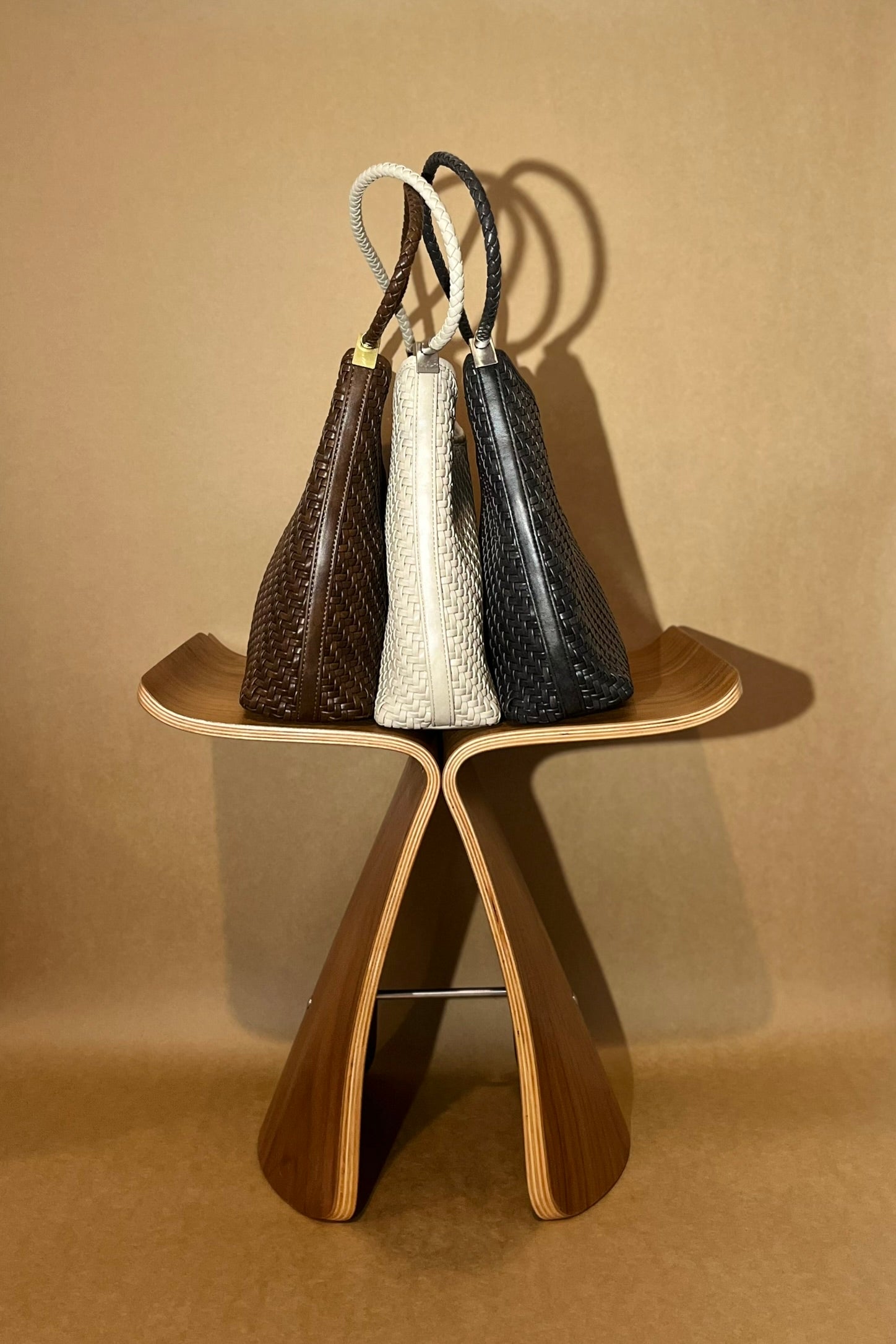 WENDYS LILLY THATCHED BAG EGAN LEATHER WOVEN BAG BROWN CHOCOLATE CREAM STONE BLACK STRUCTURED HANDBAG SHOULDER BAG