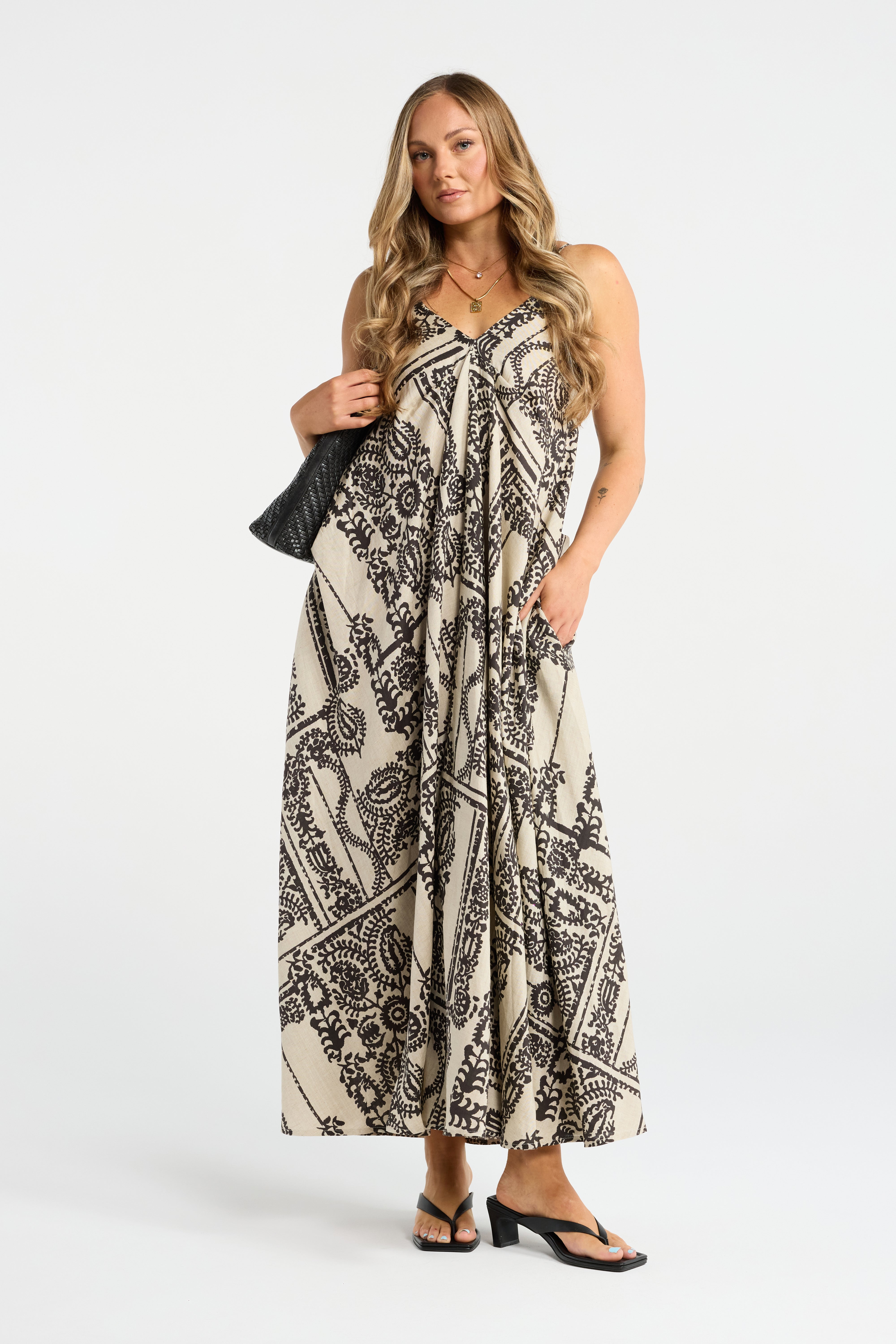 TILE LINEN DRESS
