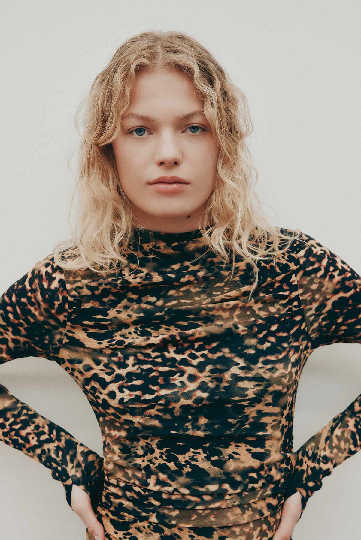 TORA MESH TOP