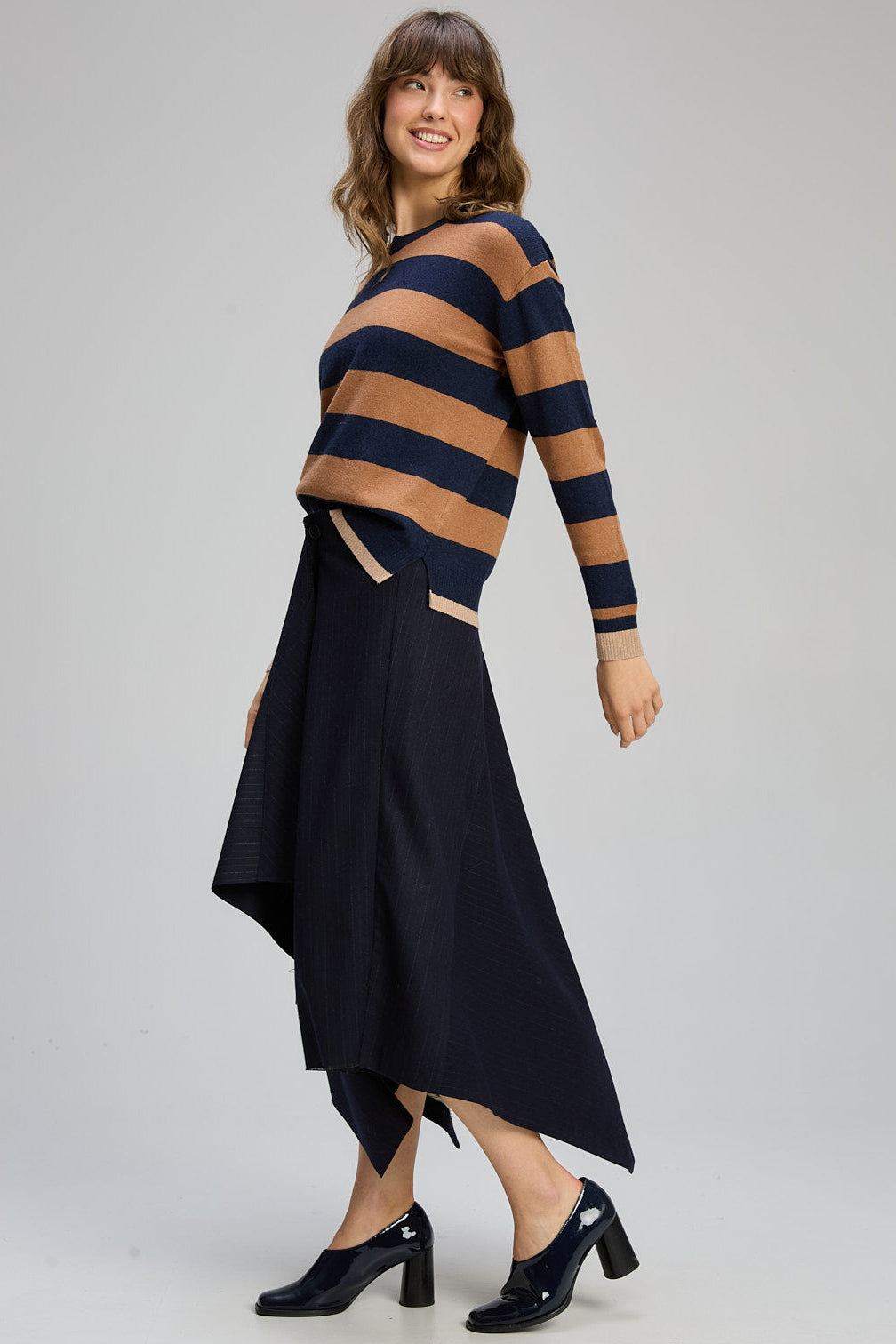 STRIPE CLASH SWEATER