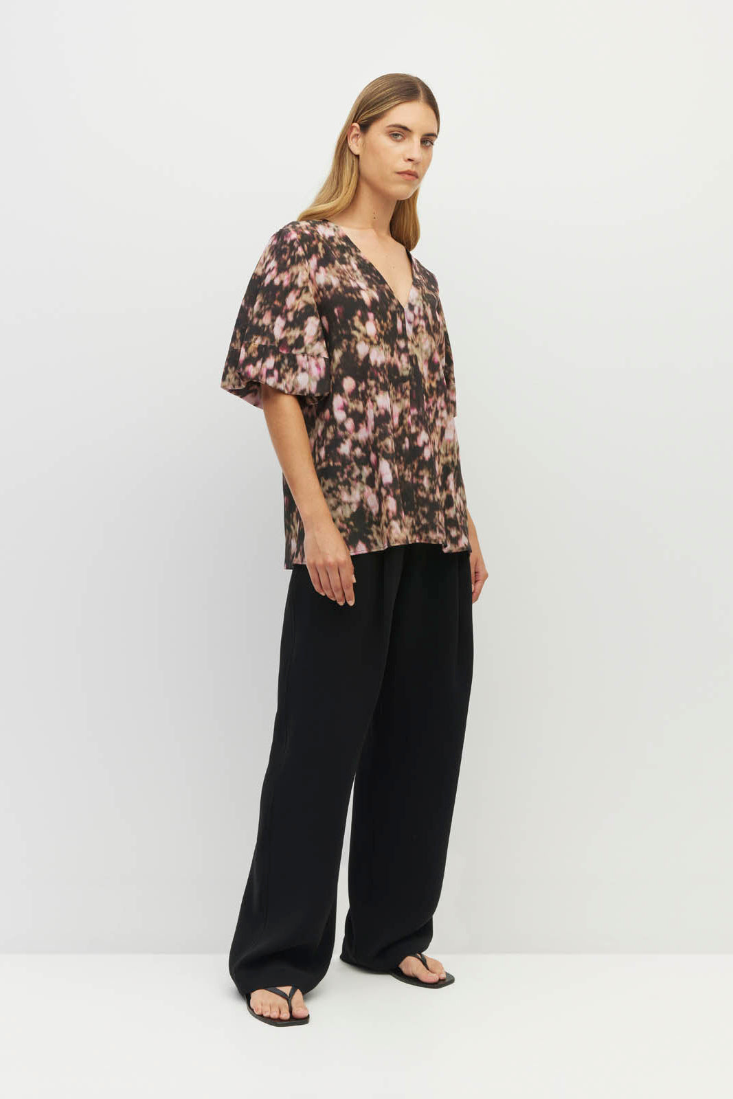 JULIETTE HOGAN HPARKER T SILK PINK FLROAL TOP