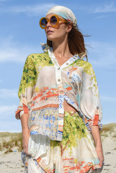 ROUND THE TWIST SHIRT