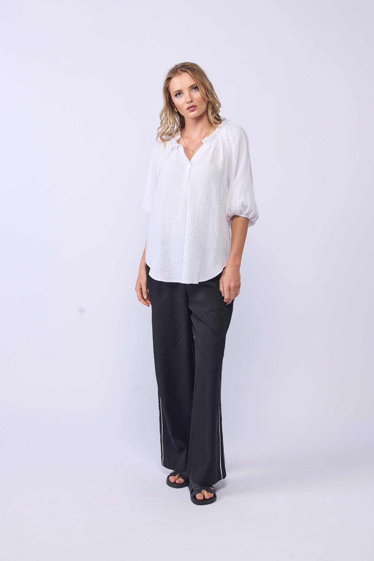 BREEZE TOP