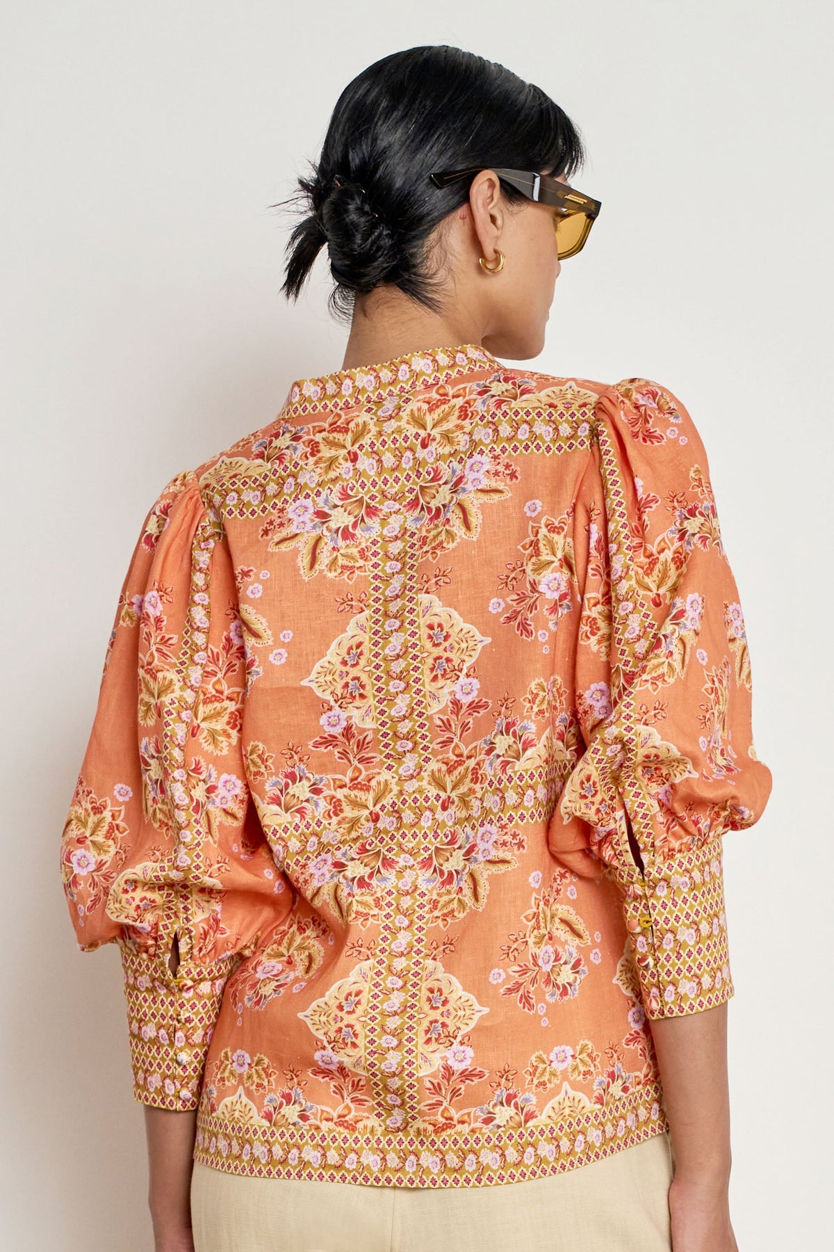 Proclaim top marigold pattern