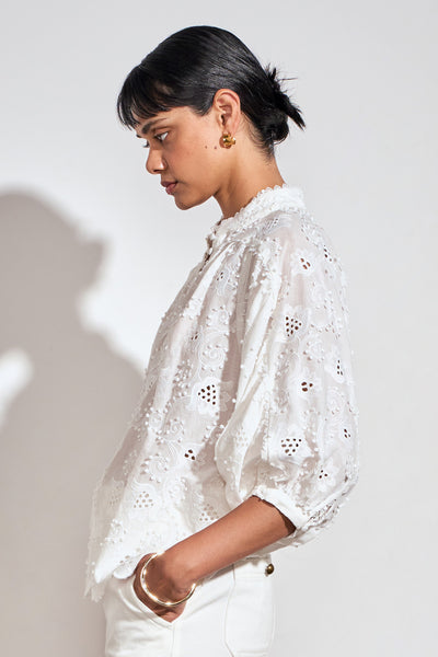 ZOE KRATSMANN TWINE TOP WHITE TOP WITH FLORAL EMBROIDERY SUBTLE PUFF 3/4 SLEEVES AND A BUTTON V NECK