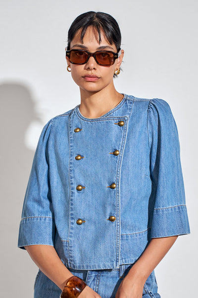 ZOE KRATSMANN PLUNGE JACKET DOUBLE BREASTED COLLARLESS DENIM JACKET WITH 3/4 LENGTH SLEEVES AND BRASS BUTTONS 
