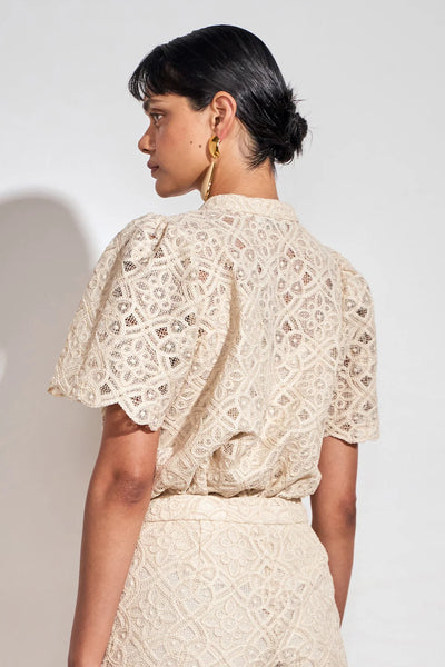 ZOE KRATSMANN FLICKER TOP CREAM BUTTON UP LACE TOP WITH SCALLOPED SLEEVES AND HEM