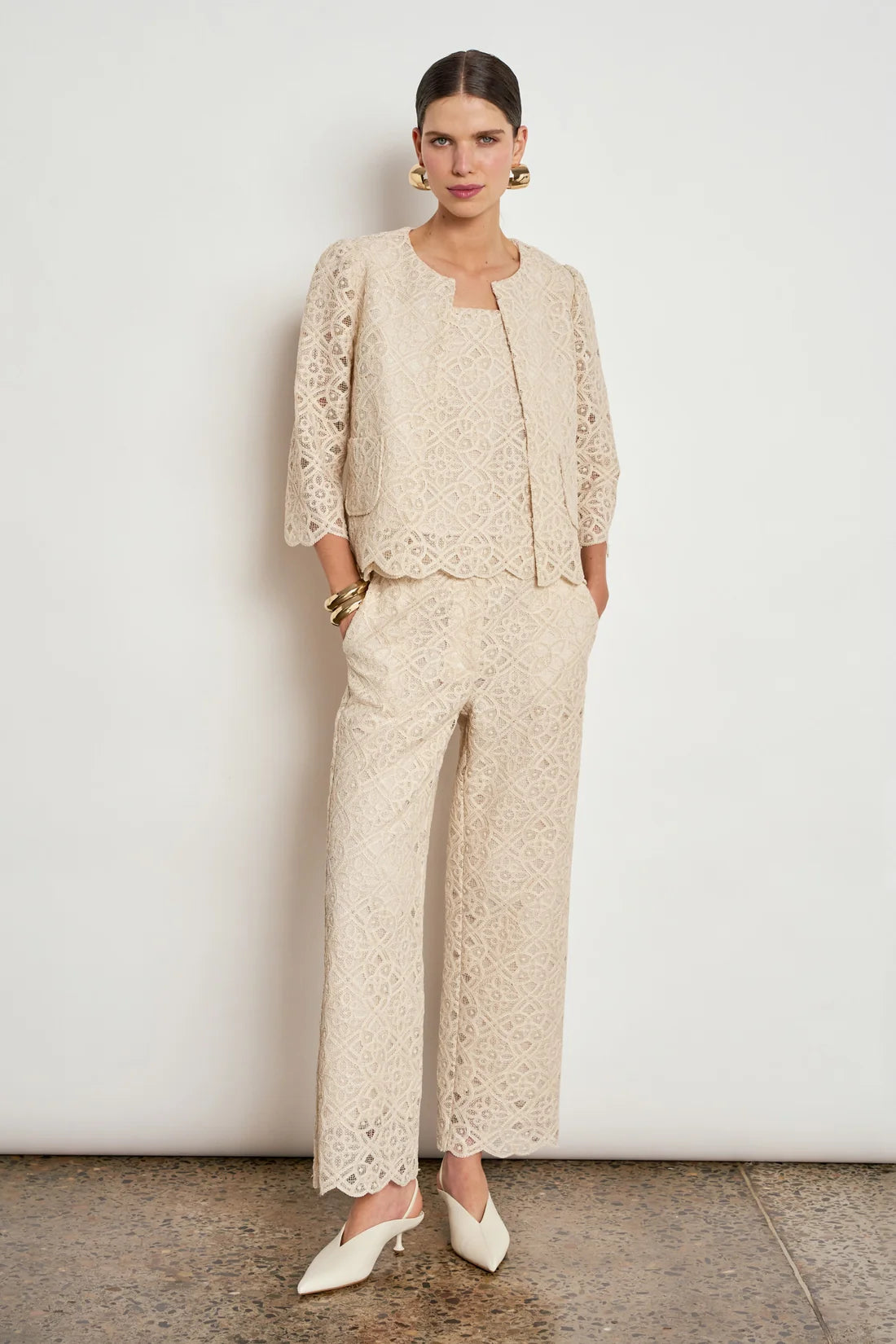 ZOE KRATSMANN BRIEF JACKET FITTED LACE COLLARLESS JACKET WITH SCALLOPED HEM AND SLEEVES  