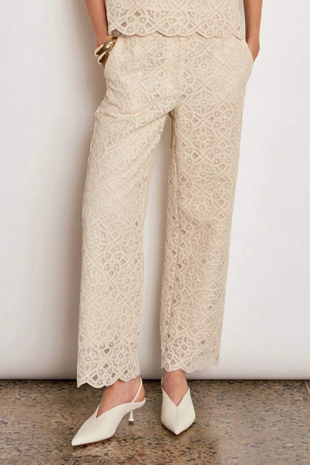 ZOE KRATSMANN DIRECT PANT CREAM LACE PANT WITH STRAIGHT LEG AND SCALLOPED HEM