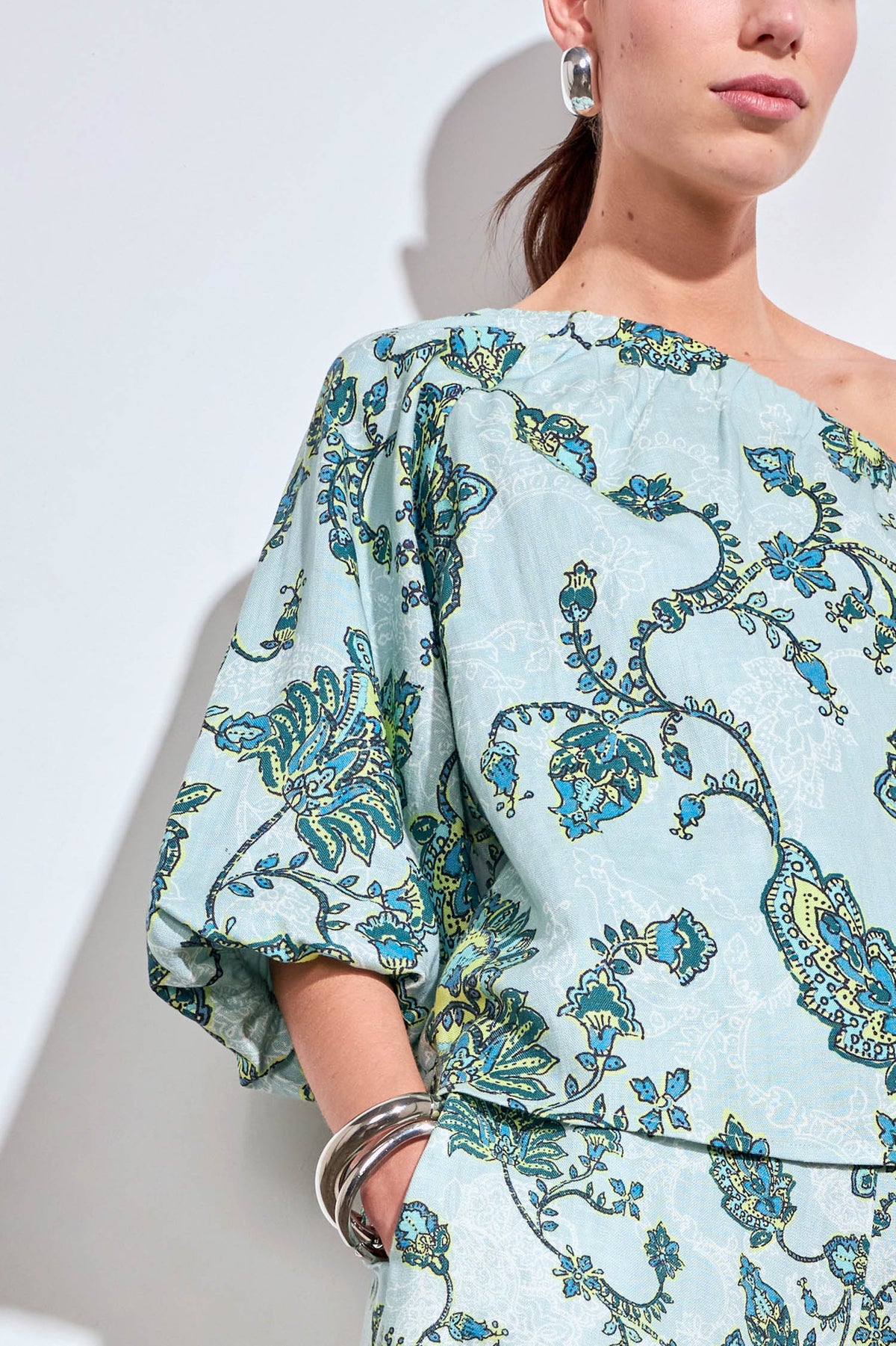 ZOE KRATZMANN PEARL TOP FERN PAISLEY ONE SHOULDER TOP WITH PUFF SLEEVE
