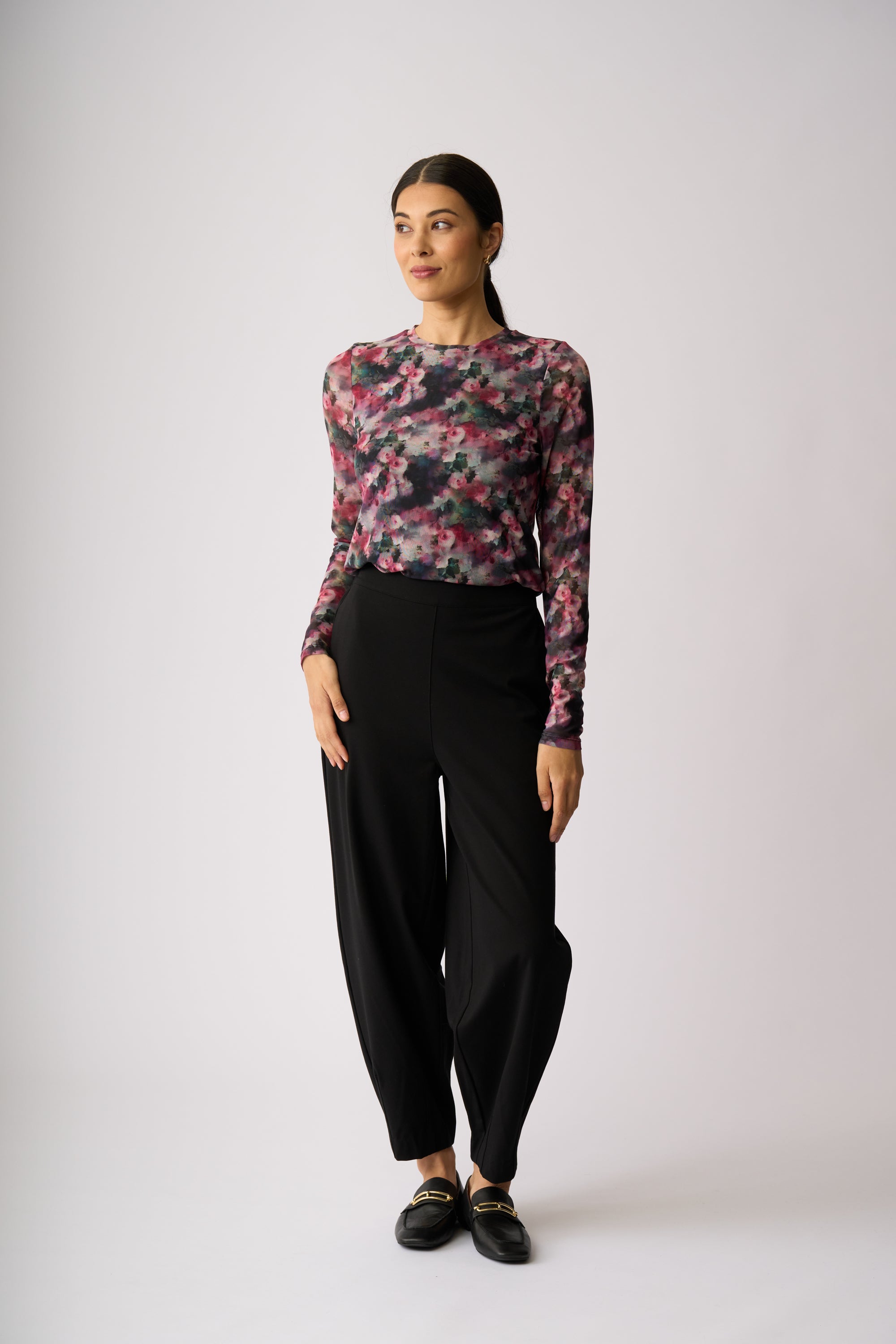 MESH CREW NECK TOP