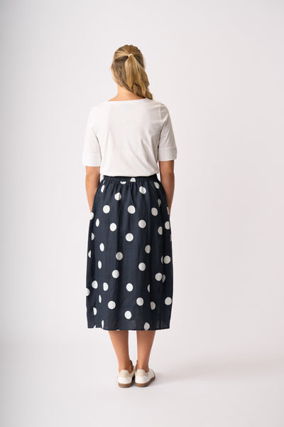 LONGBEACH FOIL SPEAKS VOLUMES SKIRT LINEN NAVY AND WHITE SPOT MIDI SKIRT