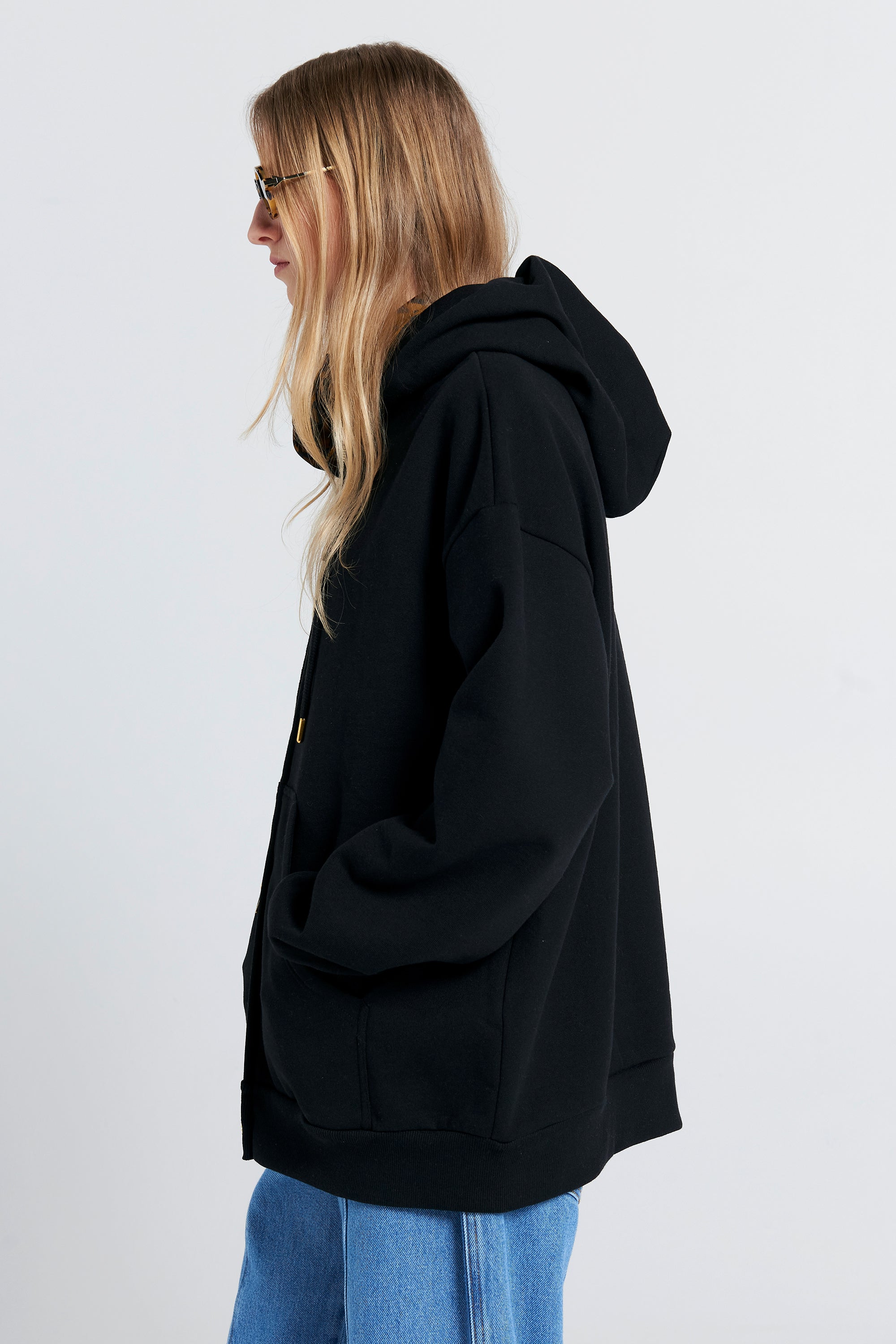 OVERSIZED HOODIE