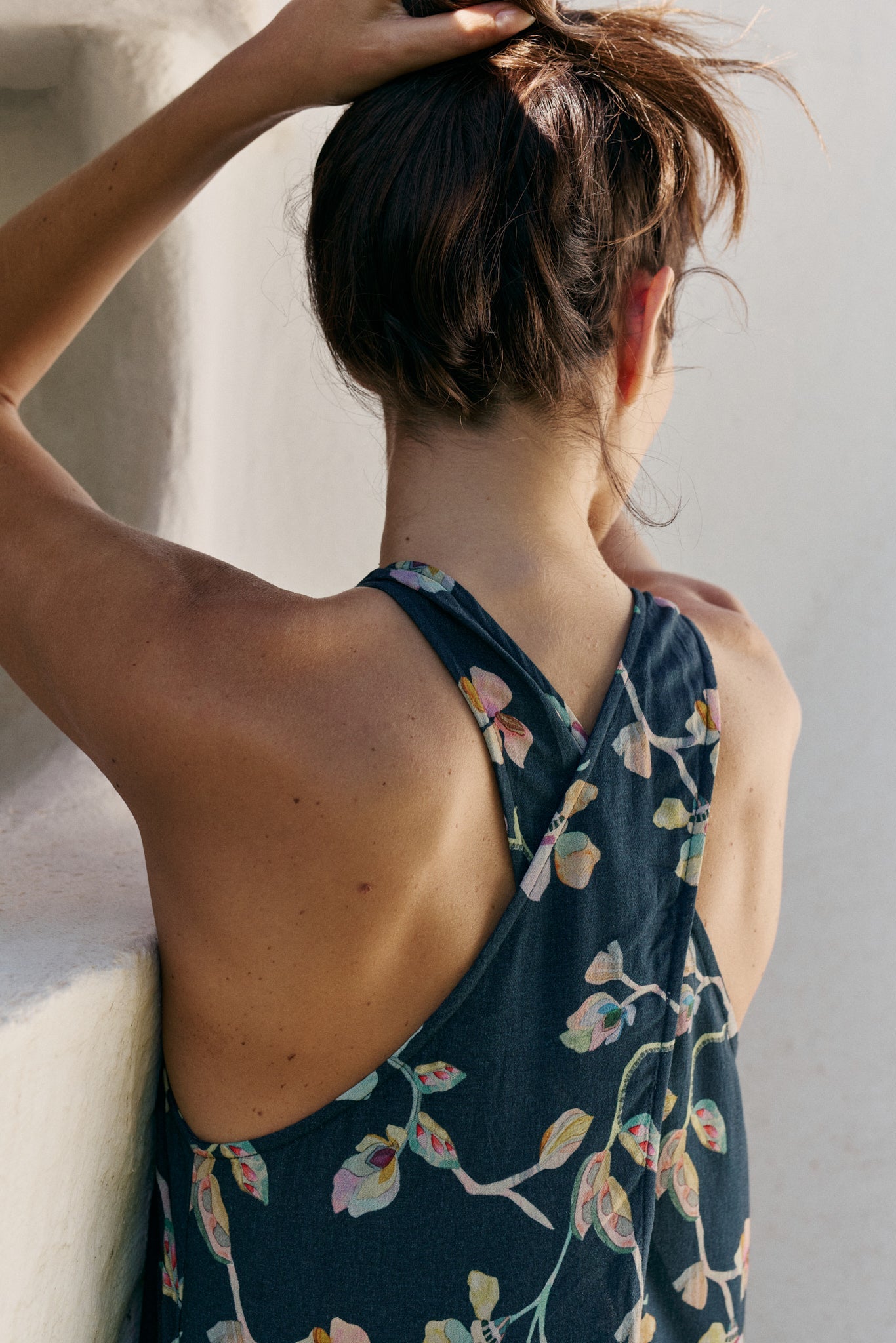 INDI AND COLD CROSSBACK DRESS NAVY FLORAL VISCOSE MAXI DRESS
